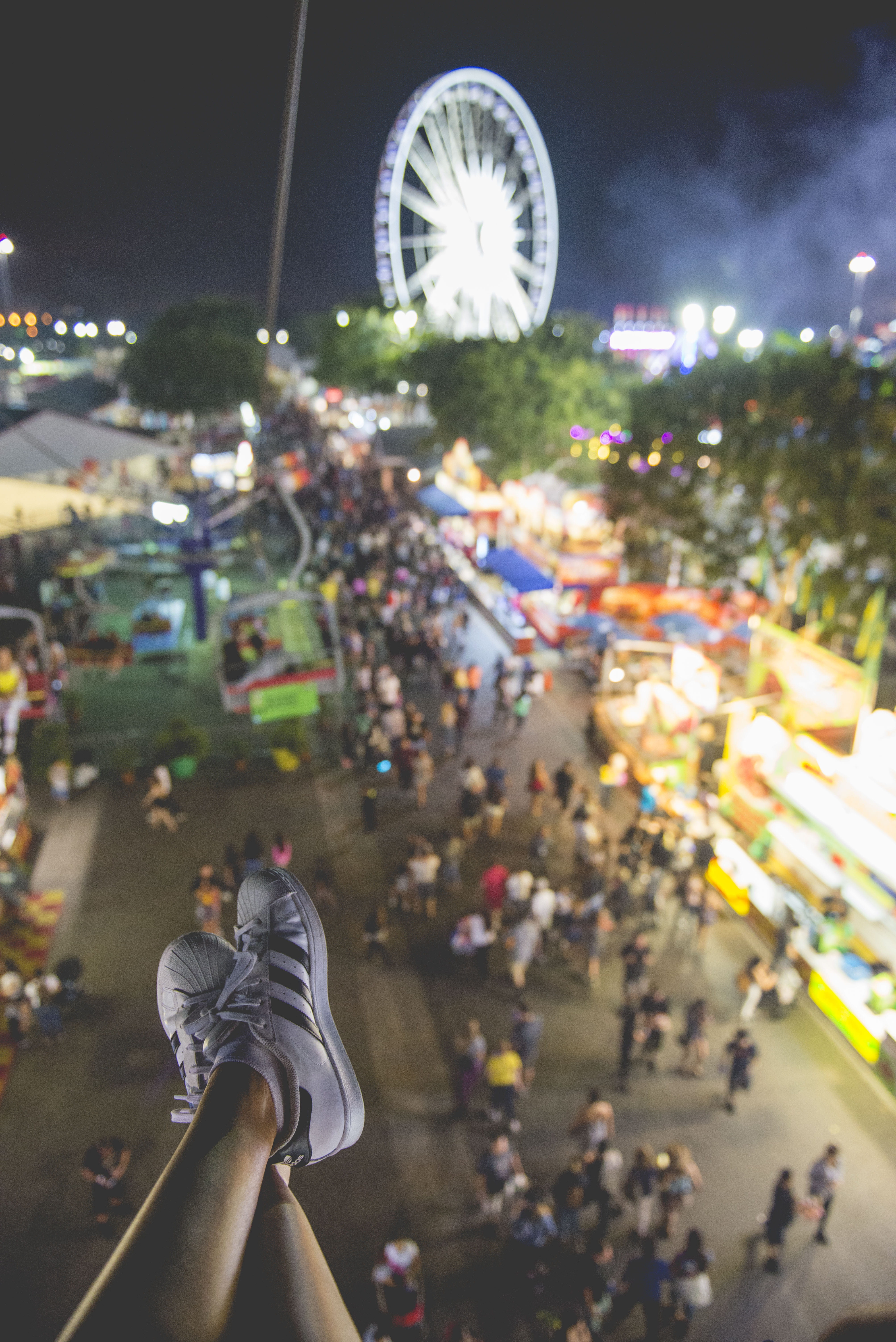 game, tree, 5K, white, people, illuminated, person, real people, ride, shoe, lifestyles, supertstar, black, city, leg, awesome, outdoors, street, wearing, Phone HD Wallpaper