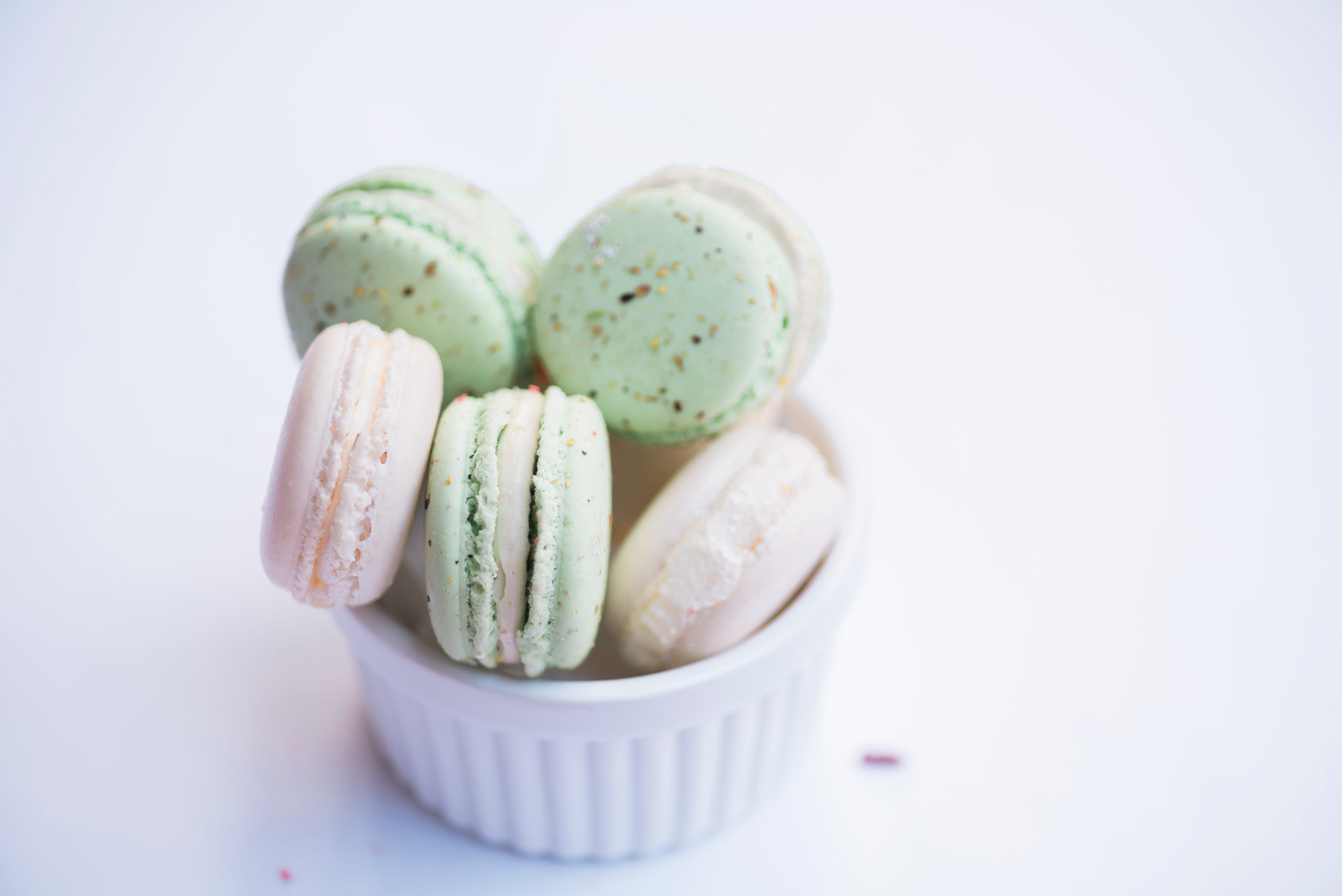 food, no people, cookies, dessert, cookie, macarons, indulgence, white, multi colored, still life, sweet, close-up, green, 5K, group of objects, ready-to-eat, HD Wallpaper