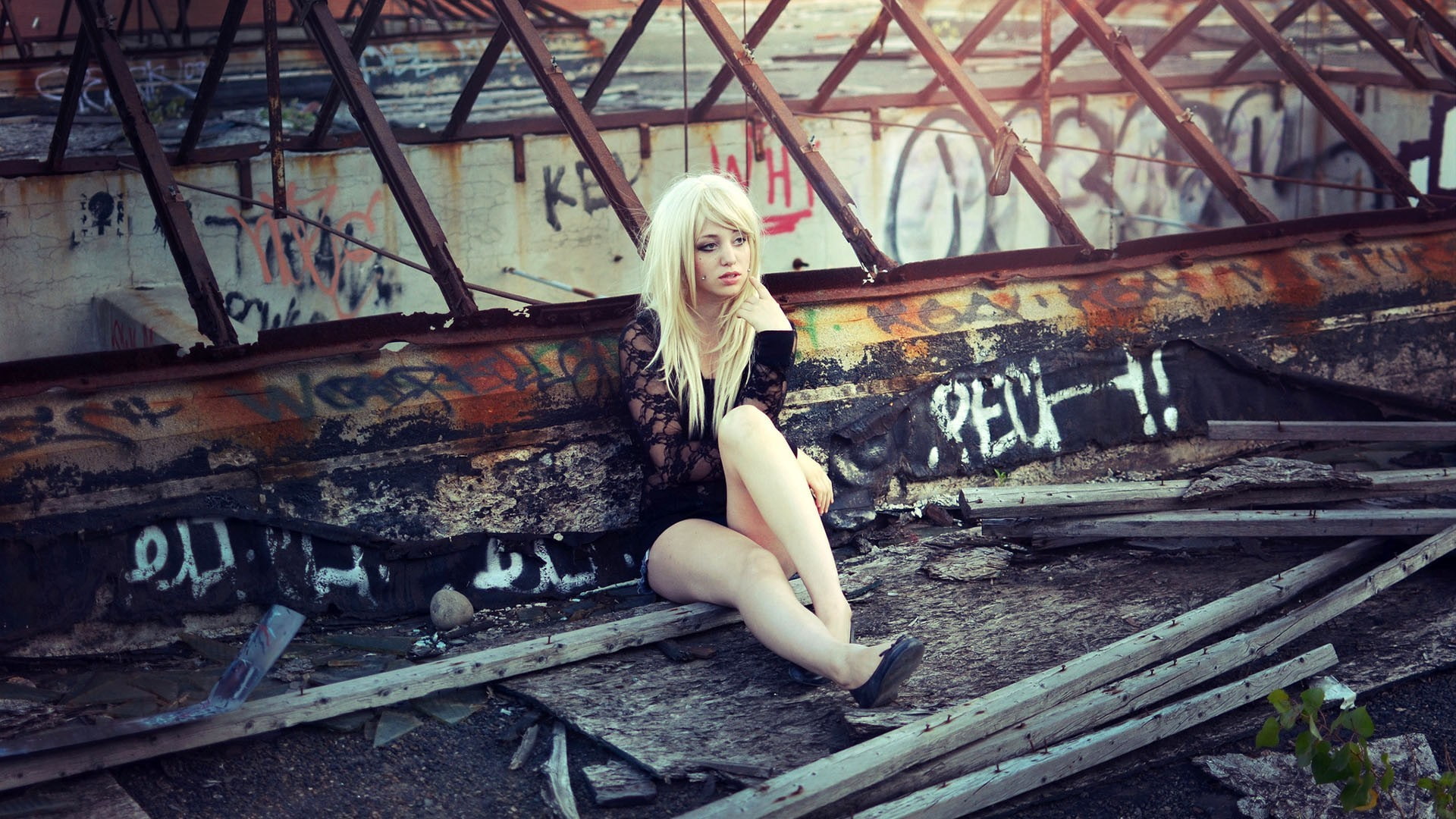 full length, day, beautiful woman, architecture, women outdoors, clothing, beauty, one person, abandoned, fashion, young adult, 1080P, pierced cheeks, HD Wallpaper
