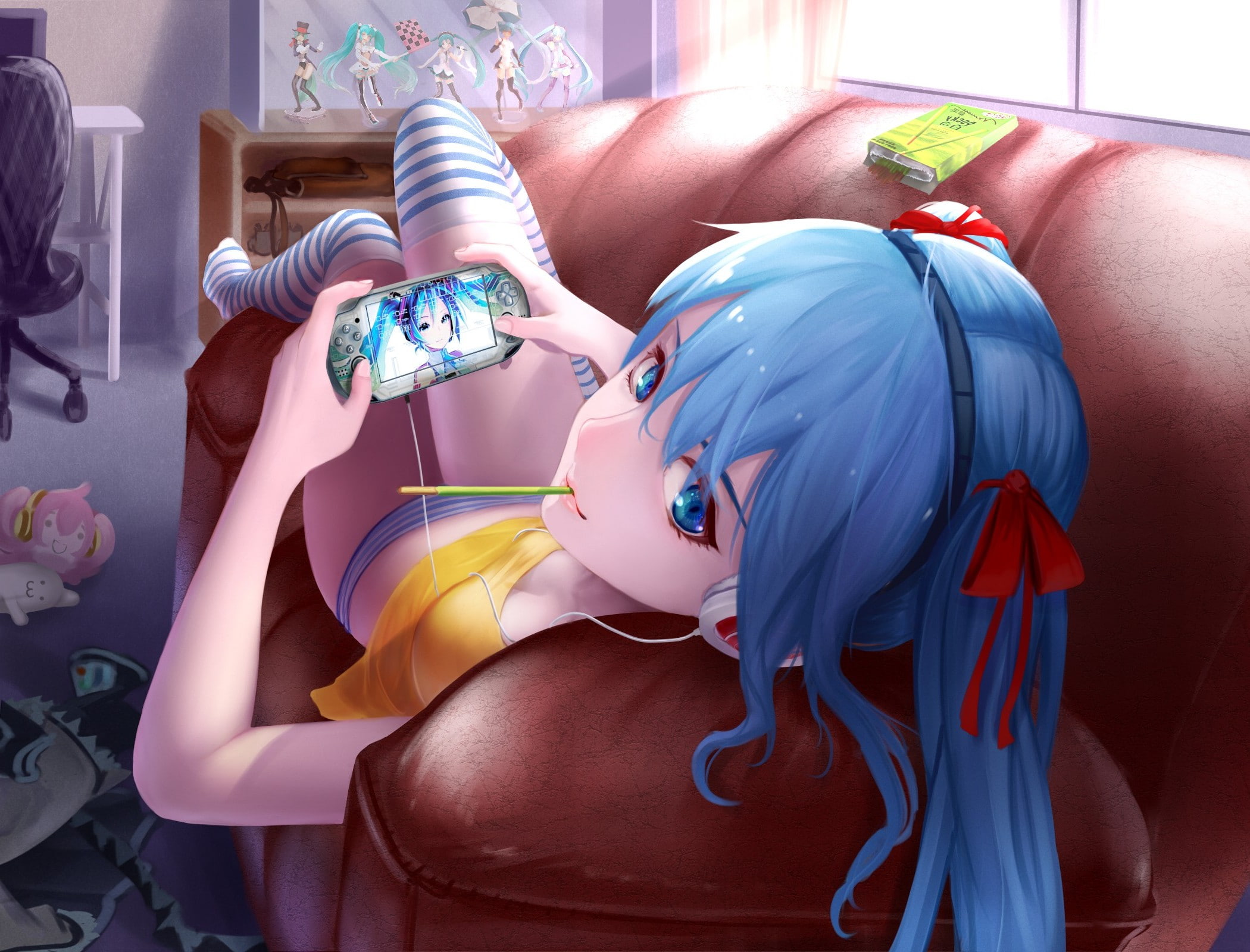 Striped Panties, PSP, 1080P, vocaloid, Couch, Hatsune Miku, Striped Socks, HD Wallpaper