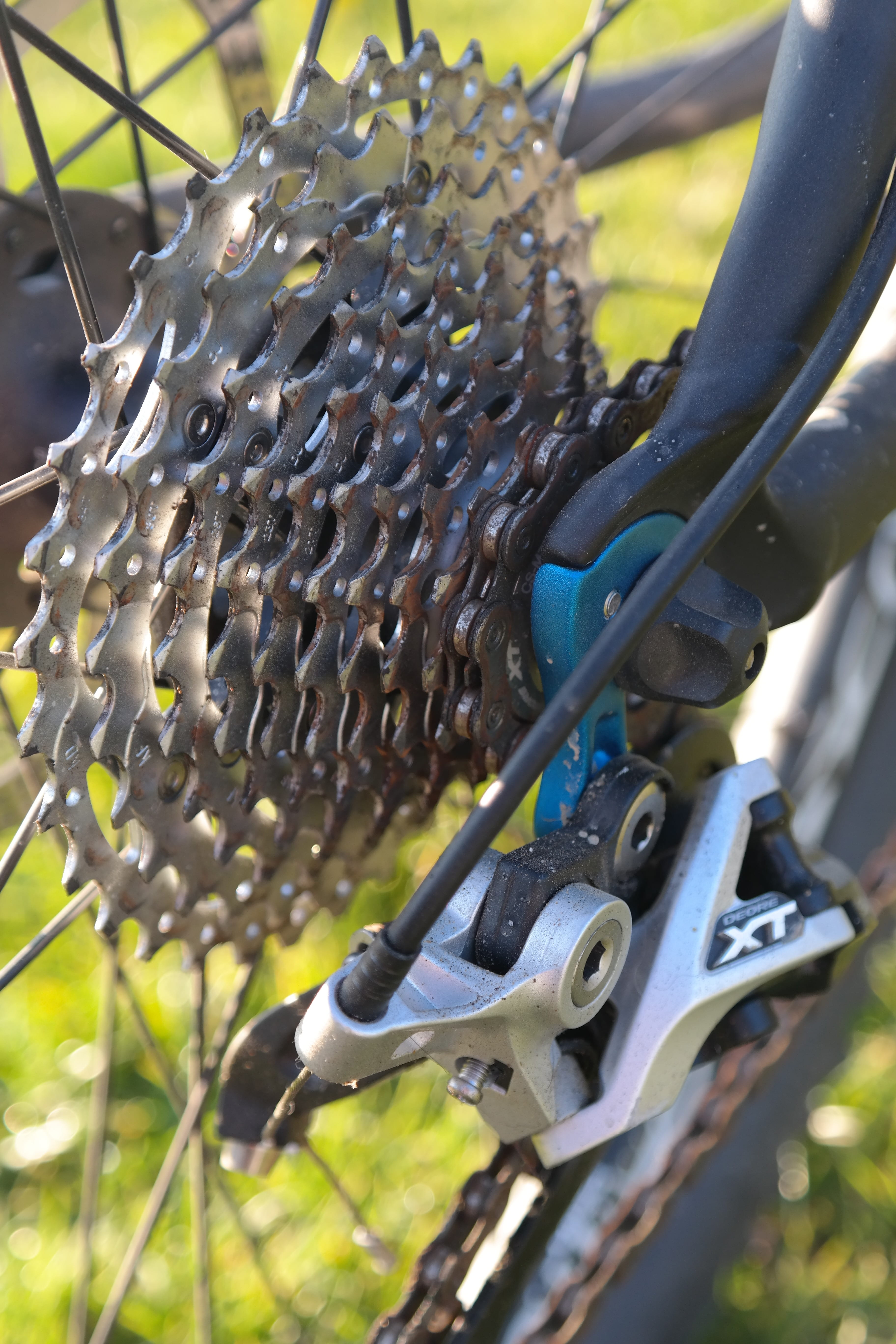 nature, 5K, mode of transportation, safety, plant, bike, gears, pattern, mountain bike, 30 speed rear derailleur, wheel, protection, chainrings, circuit, Phone HD Wallpaper