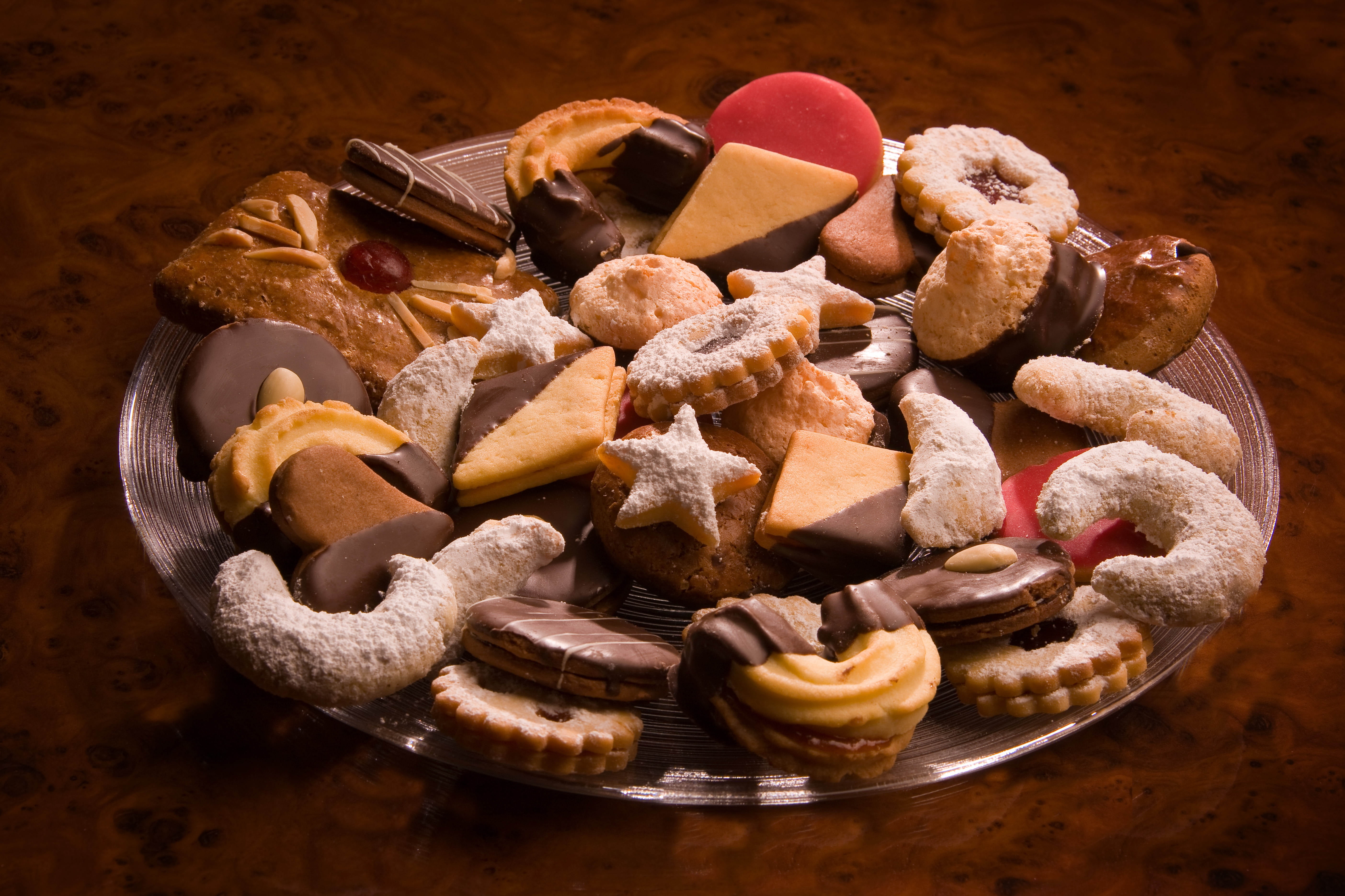 no People, cultures, biscuits, backgrounds, sweet Food, variation, bakery, freshness, large group of objects, homemade, shape, assorted, slice, baked, choice, HD Wallpaper
