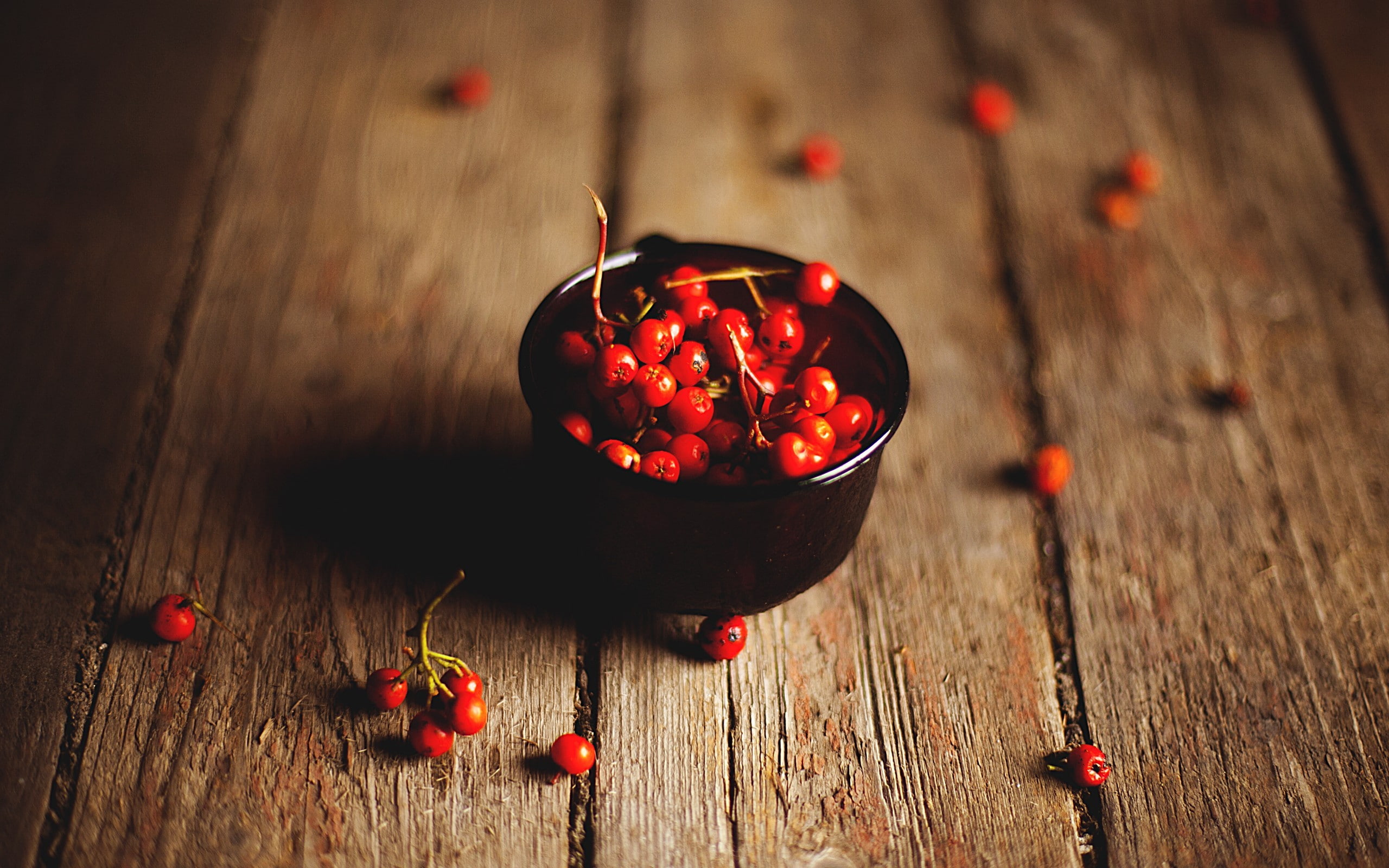 2K, fruit, wooden surface, depth of field, HD Wallpaper