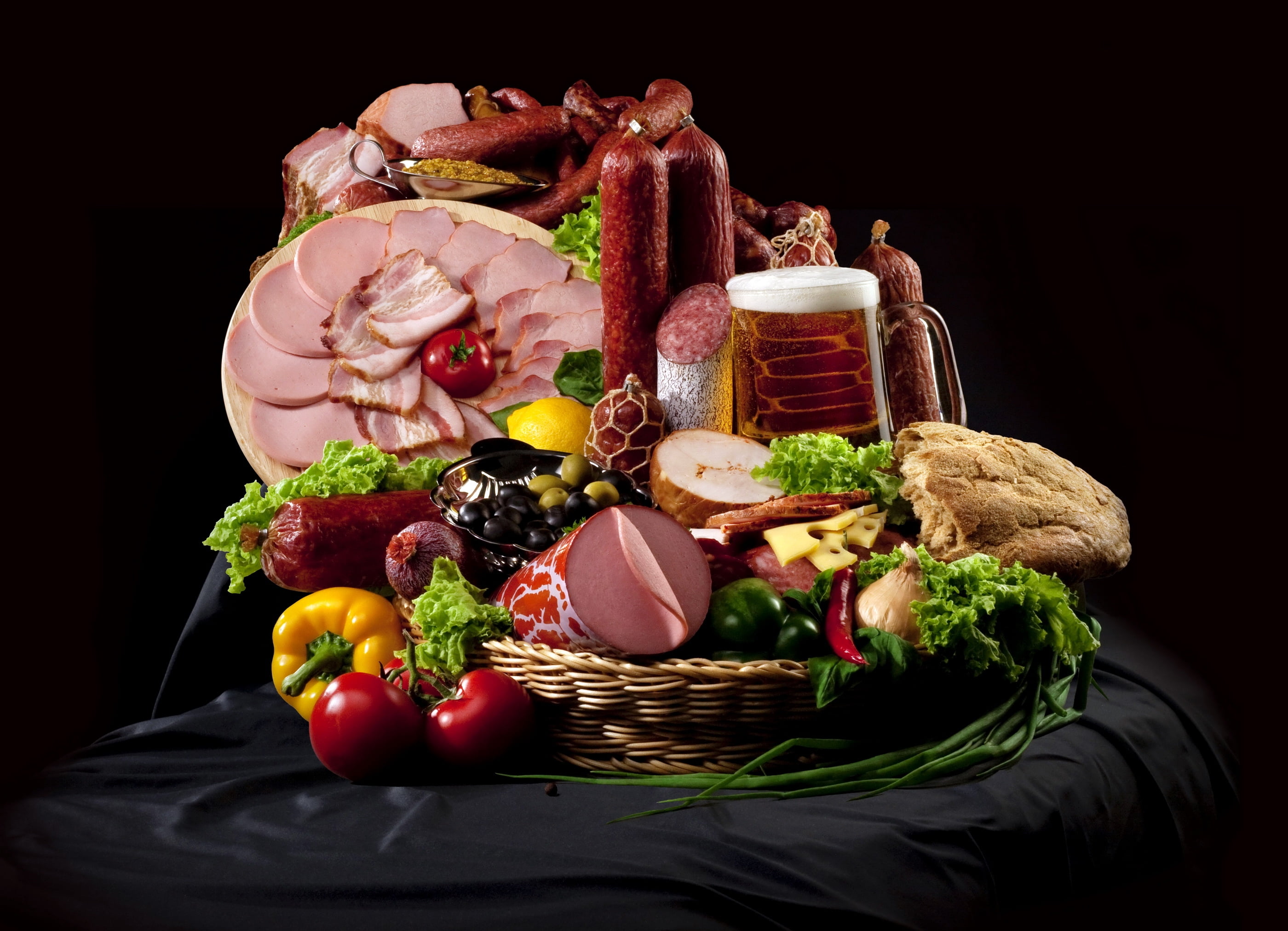 pork, tomato, snack, healthy Eating, meat, sandwich, still life, container, no people, vegetable, eating, indoors, meal, gourmet, alcohol, red, beef, grilled, HD Wallpaper