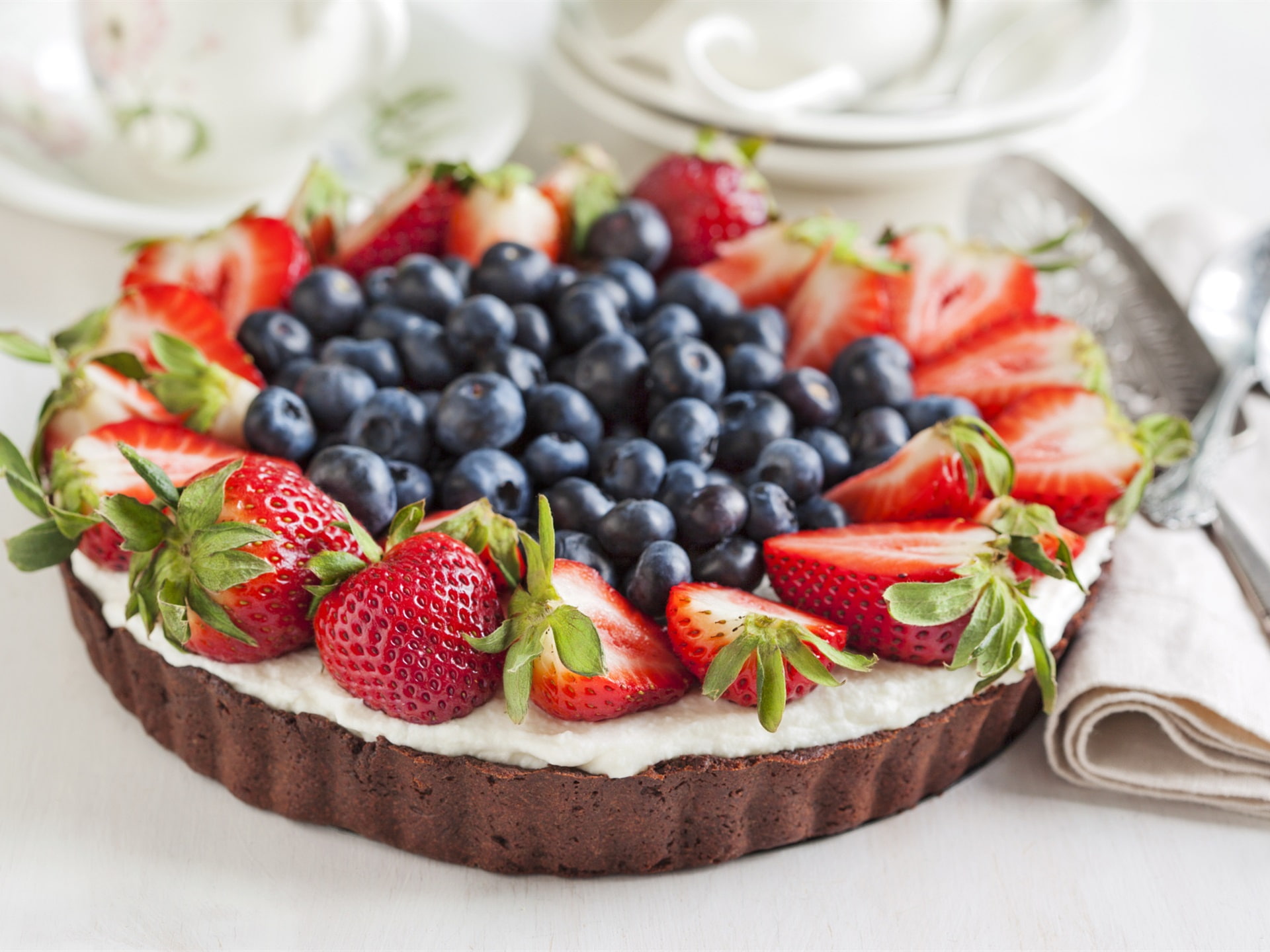 Chocolate, 1080P, strawberry, short, Blueberries, Cake, Food, Strawberries, HD Wallpaper