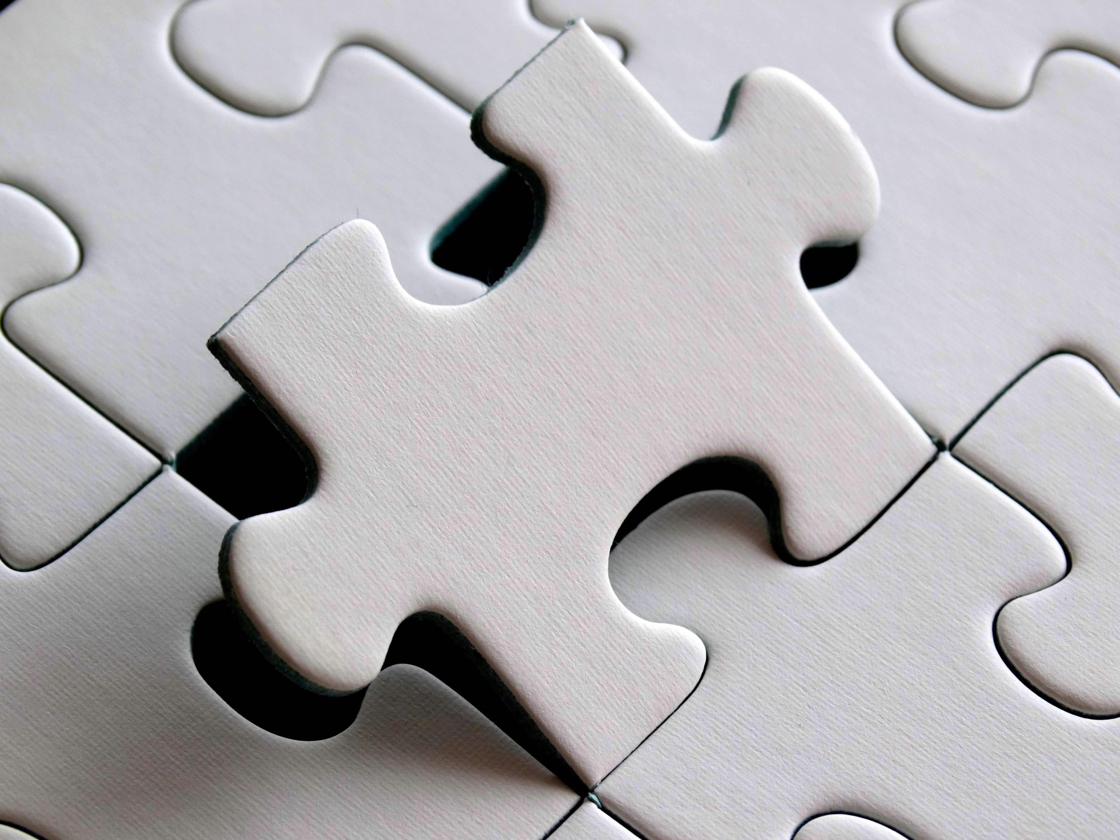 pattern, connection, last particles, white color, 4K, backgrounds, leisure games, close-up, strategy, alloy, interlocked, solution, jigsaw puzzle, demarcation, HD Wallpaper