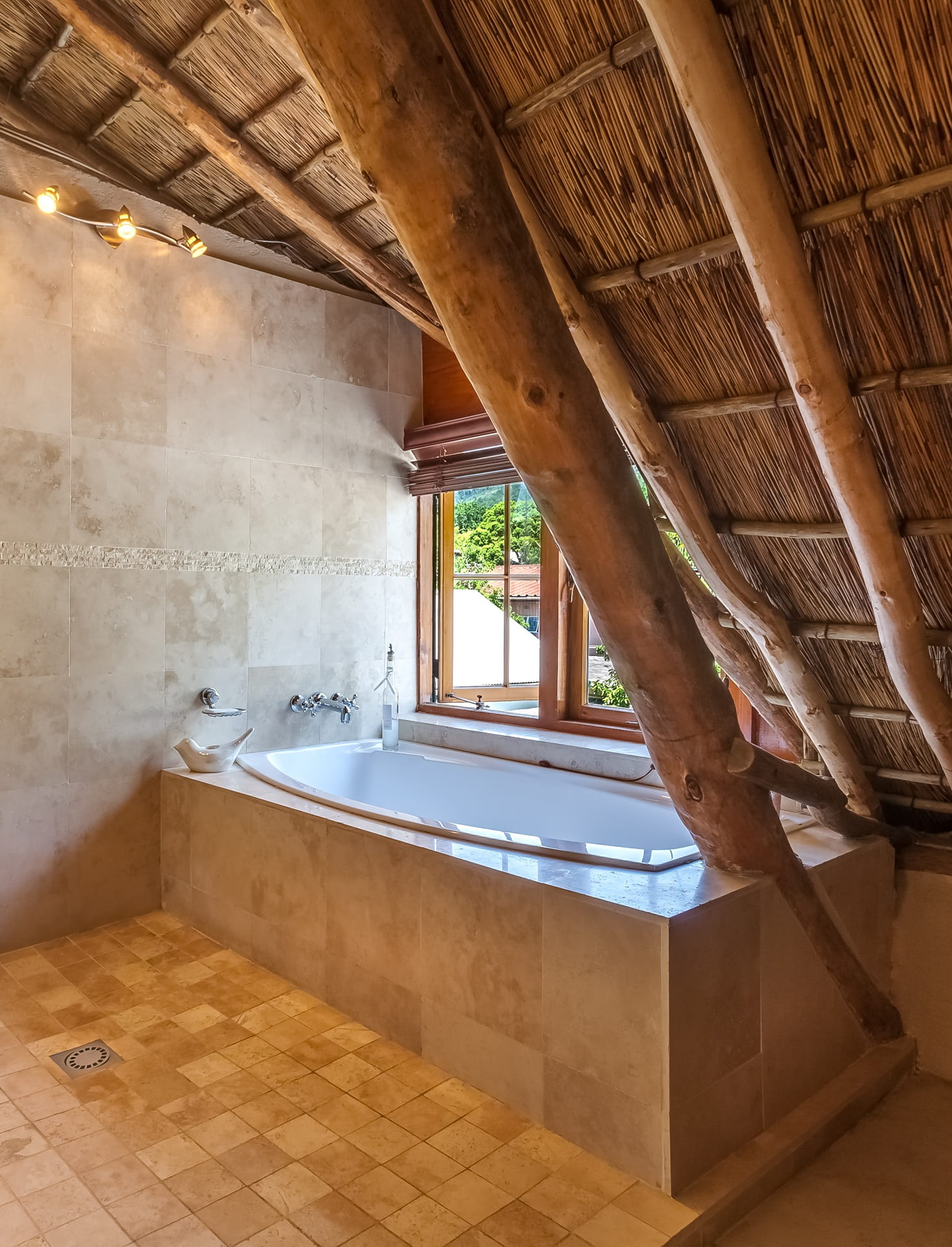 bathroom, cape dutch bathroom, garden view, built structure, thatch roof, nature, wall - building feature, window, wood, cape dutch, roof beam, architecture, Phone HD Wallpaper