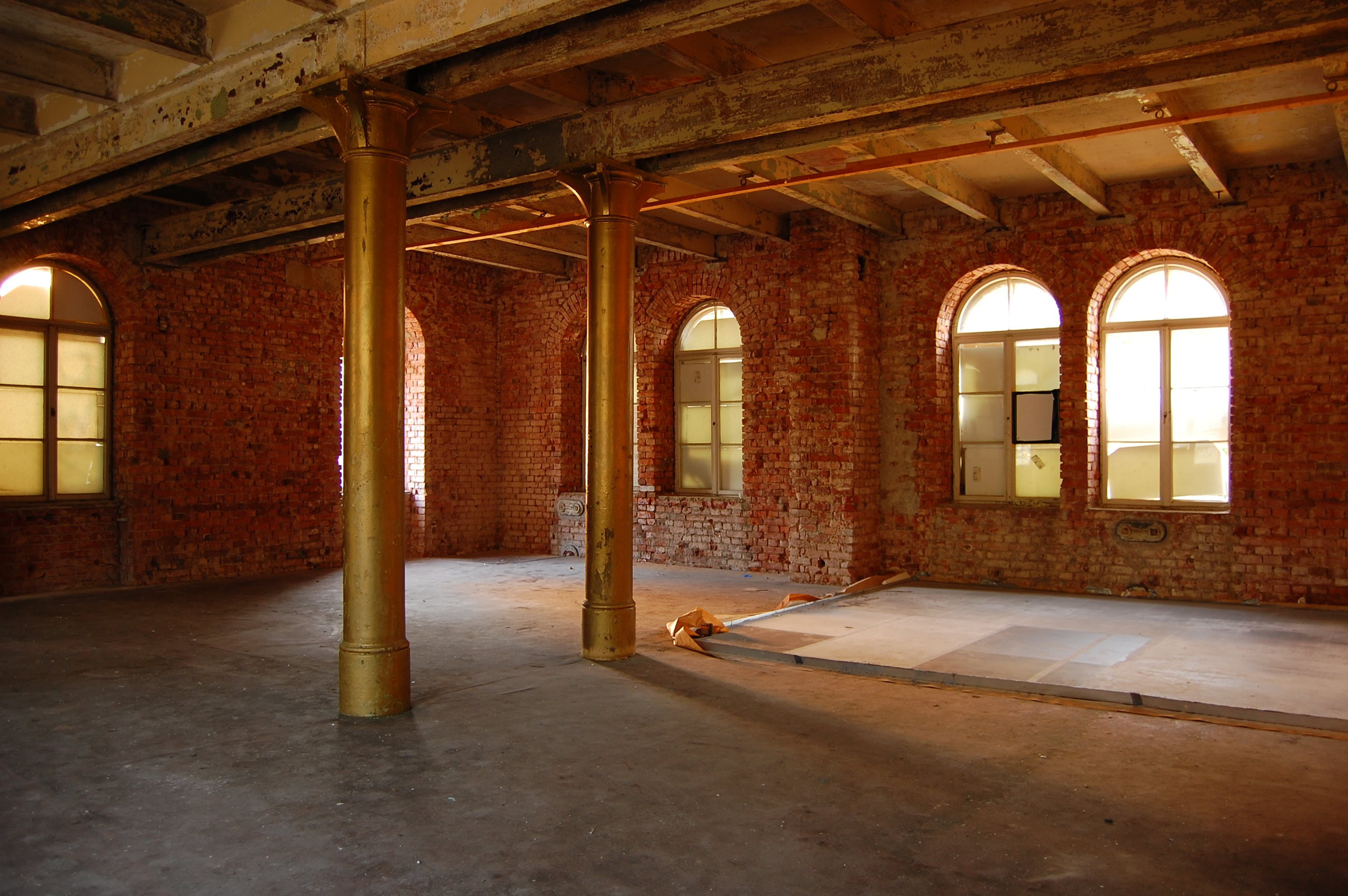 the past, built Structure, roof beam, building, space, corridor, domestic room, abandoned, absence, dirty, arch, architecture And Buildings, photo, architectural, HD Wallpaper