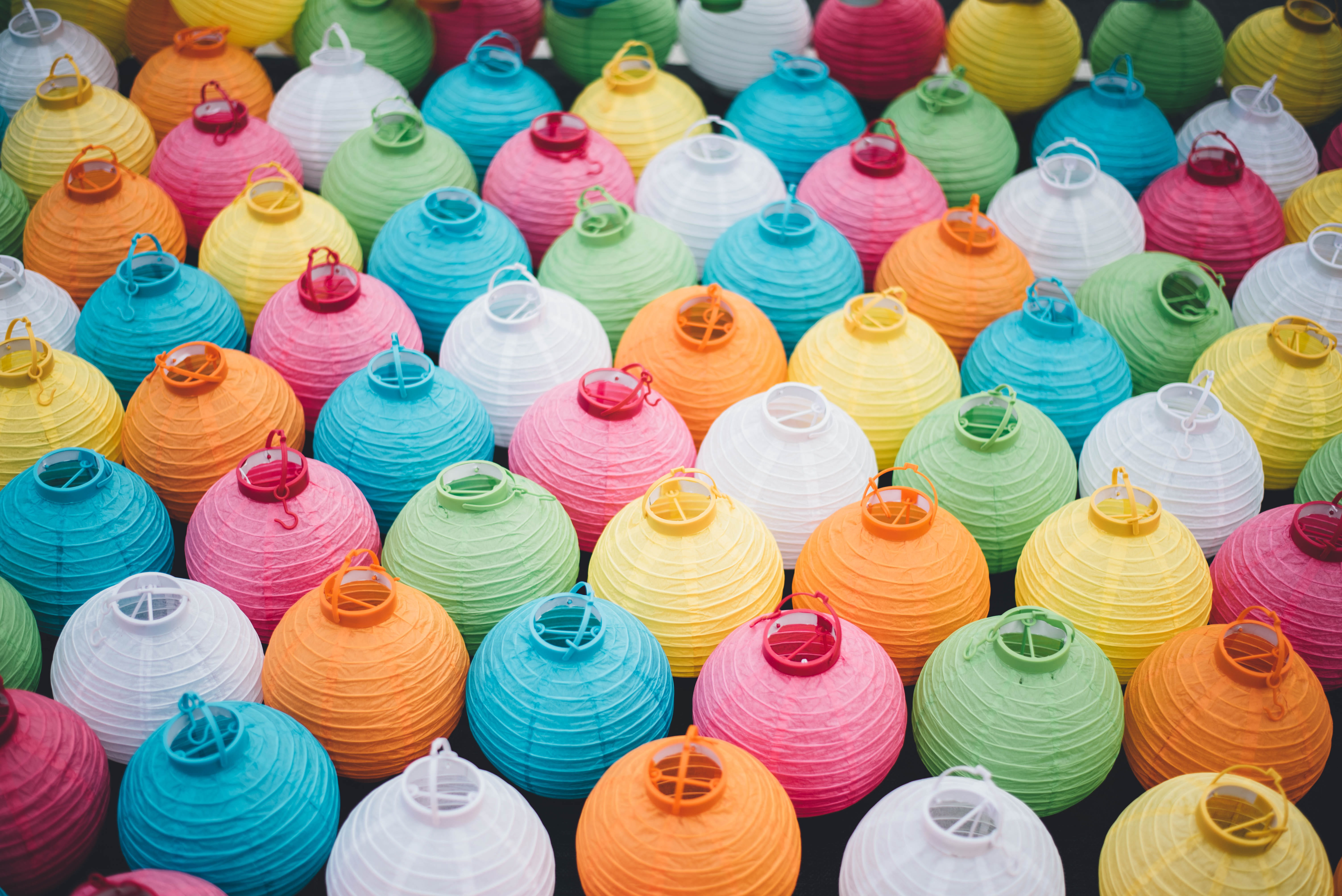 blue, 5K, side by side, high angle view, abundance, choice, backgrounds, yellow, vibrant color, for sale, lantern, assorted, sky, paper, lanterns, market, HD Wallpaper