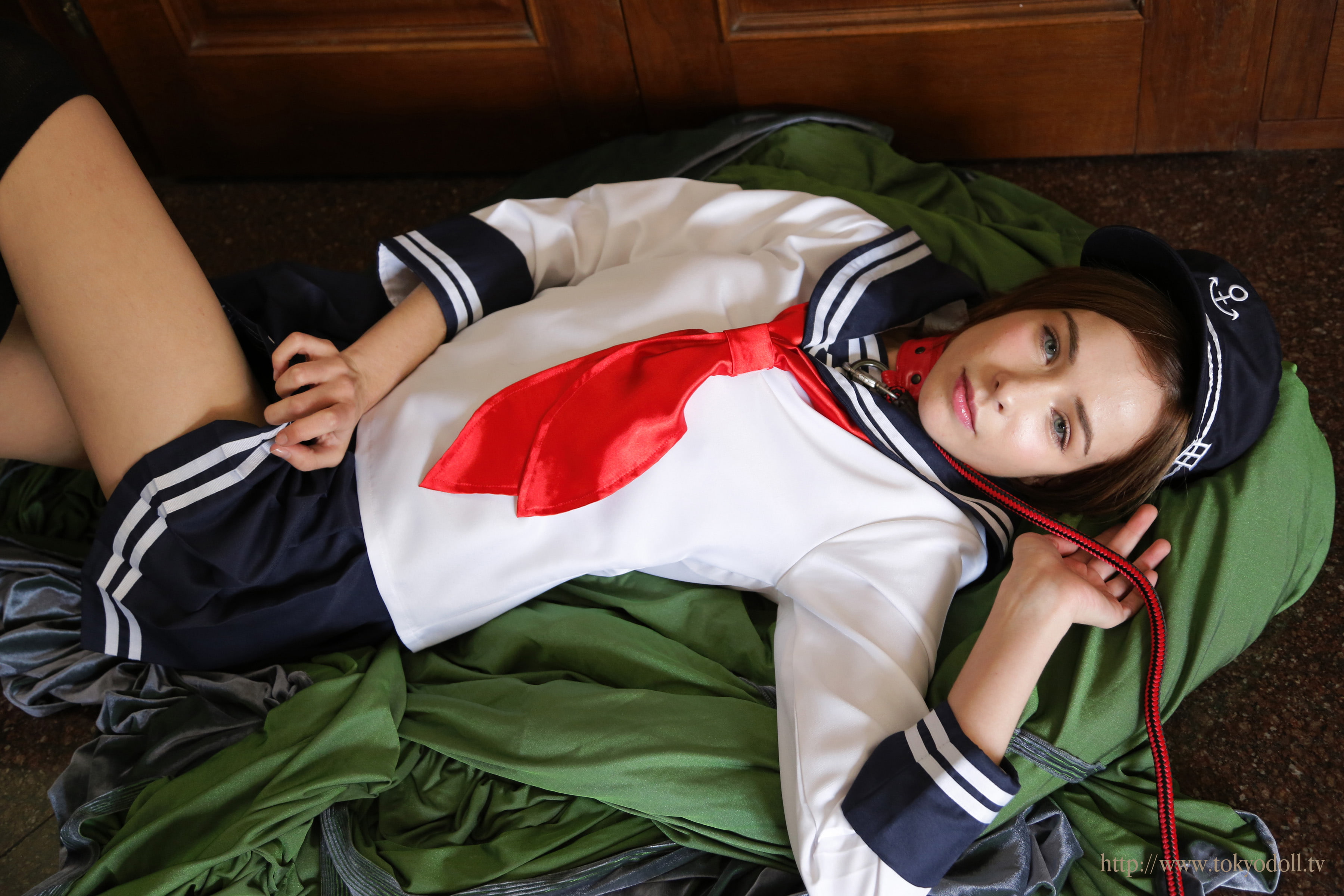 blue eyes, Tokyo Doll.Tv, women, collar, on floor, Glafira E, model, 2K, pleated skirt, skirt, sailor uniform, lying down, HD Wallpaper