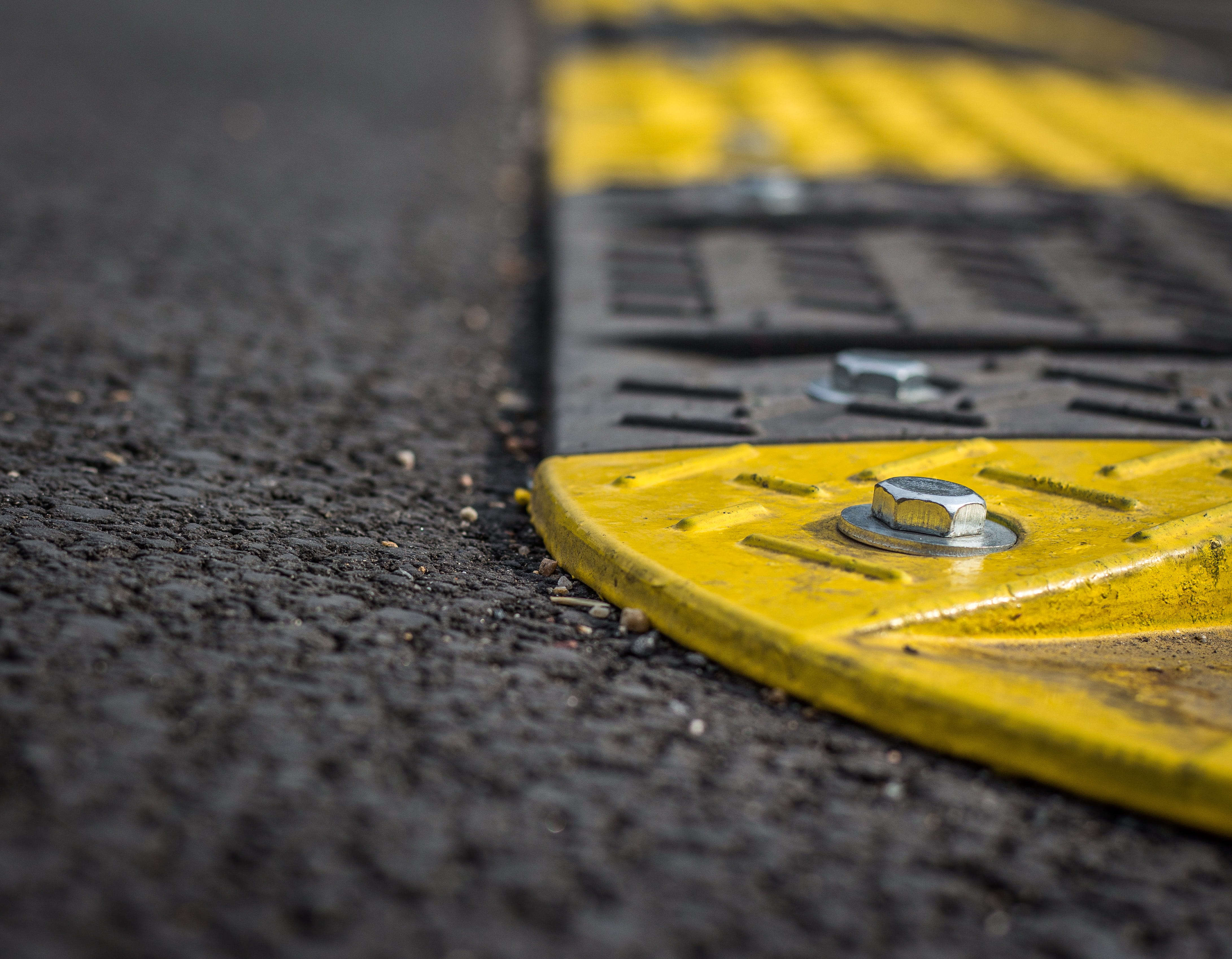 road, sport, outdoors, 4K, selective focus, day, technology, construction industry, steel, transportation, iron, high angle view, tire, industry, city, HD Wallpaper