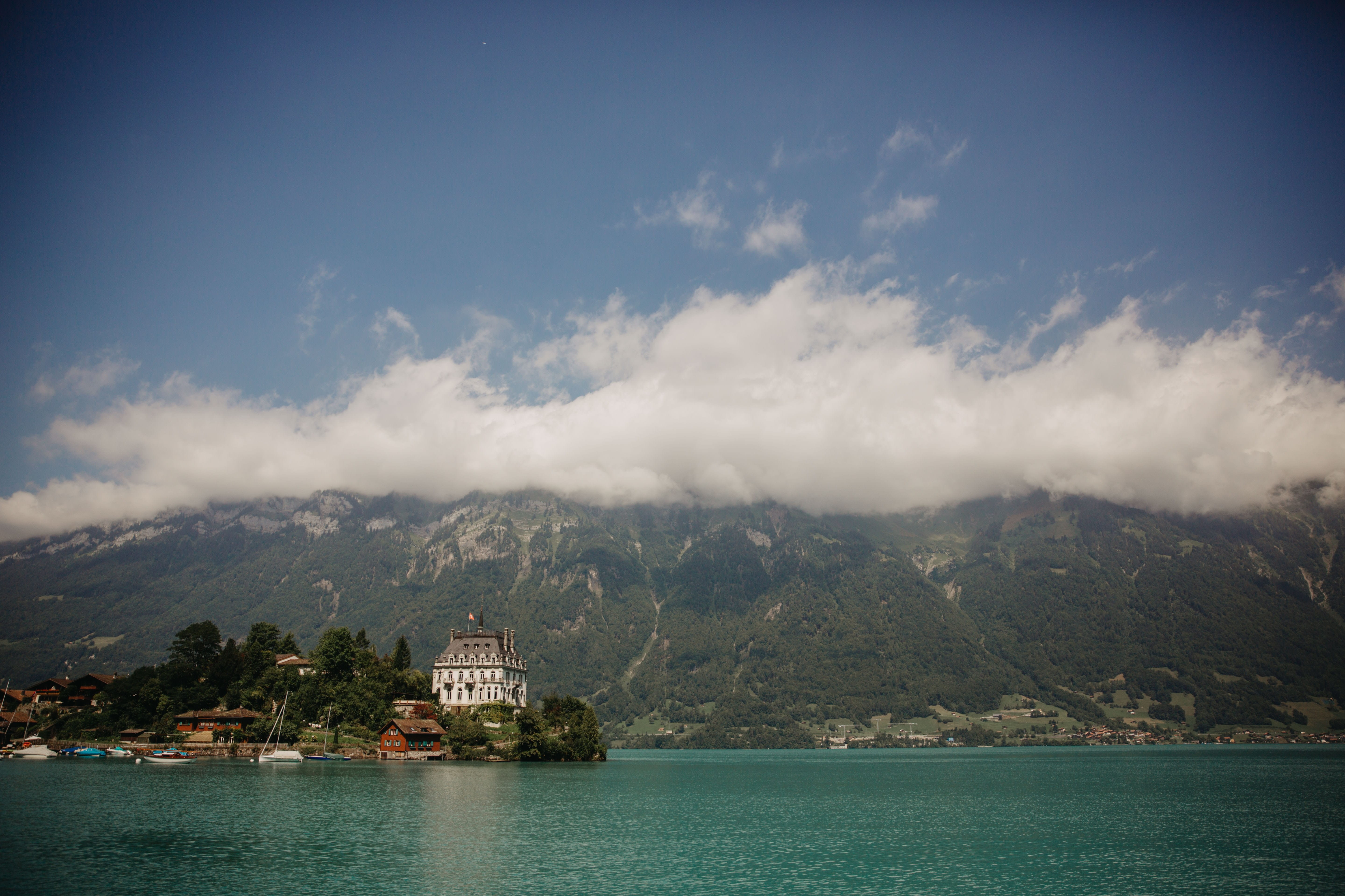outdoors, brienz, mountain range, religion, waterfront, mist, brienzersee, bern, beauty in nature, architecture, day, building exterior, view into land, HD Wallpaper