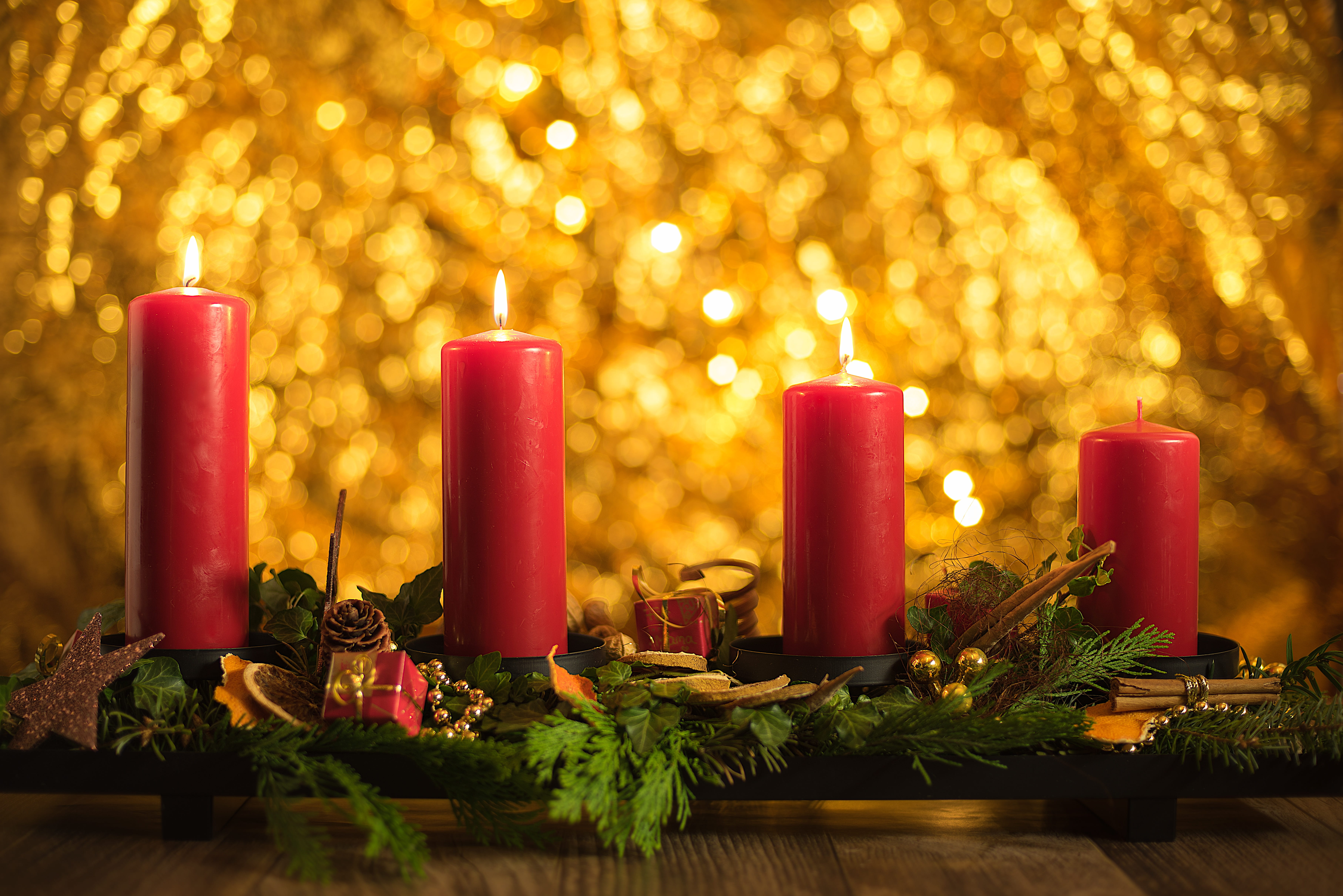 fire - natural phenomenon, light, december, close-up, candle, leaves, third, religion, contemplative, tray, advent wreath, 5K, christmas jewelry, advent, HD Wallpaper
