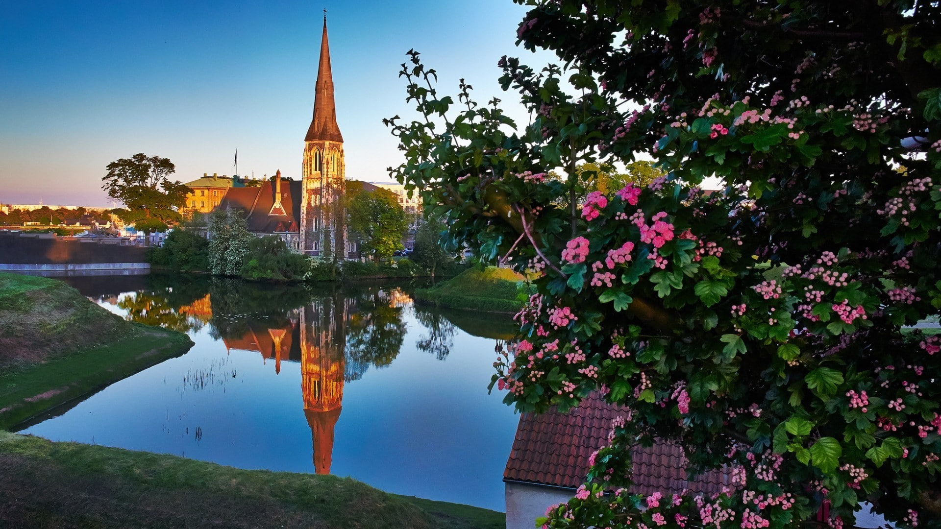 nature, Denmark, religion, tower, Copenhagen, built structure, place of worship, no people, flowers, church, clear sky, building exterior, outdoors, branch, HD Wallpaper