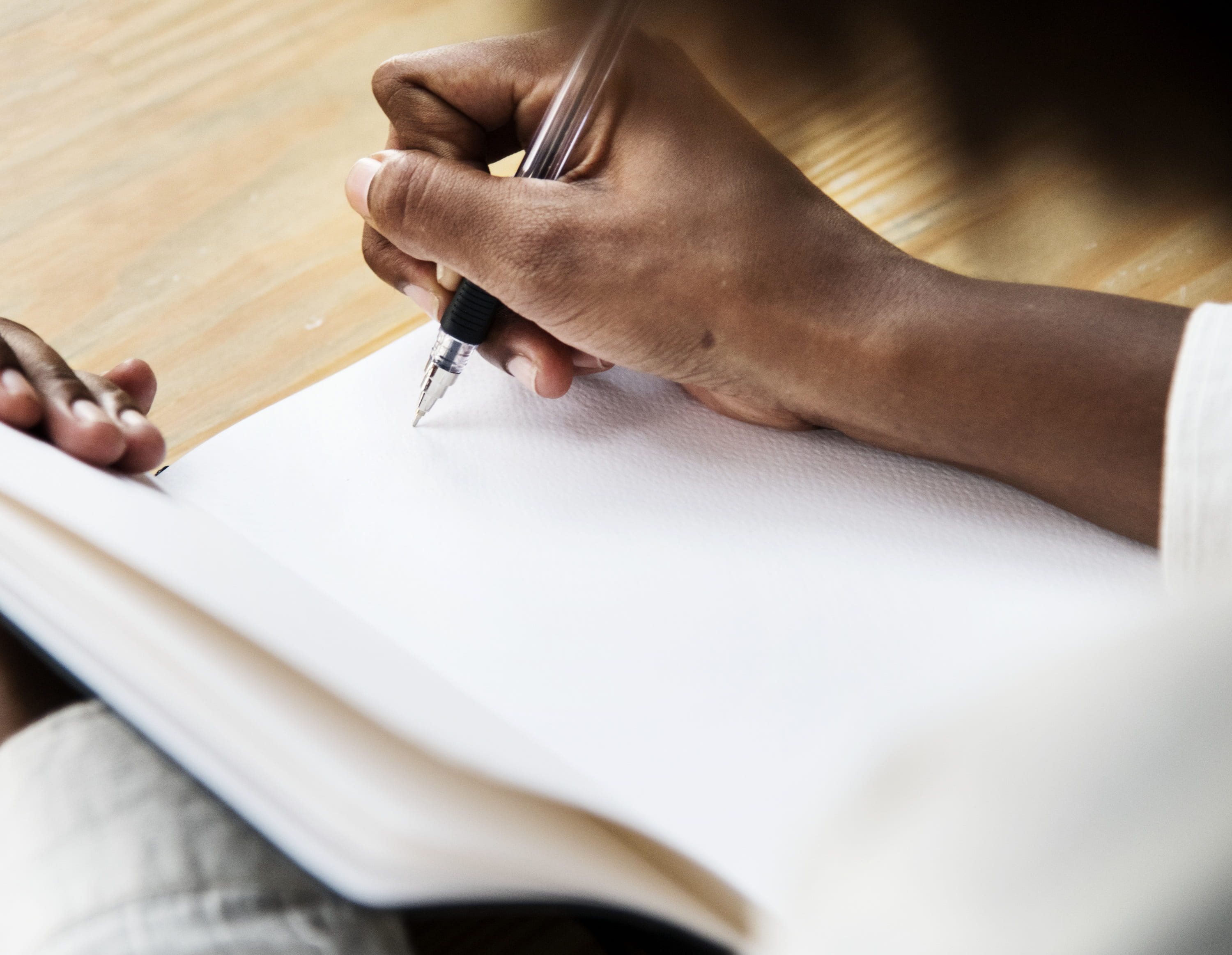 wireless, indoors, man, america, connection, one person, hands, message, hand, diary notebook, communication, plan, blank, short note, american, page, note, HD Wallpaper