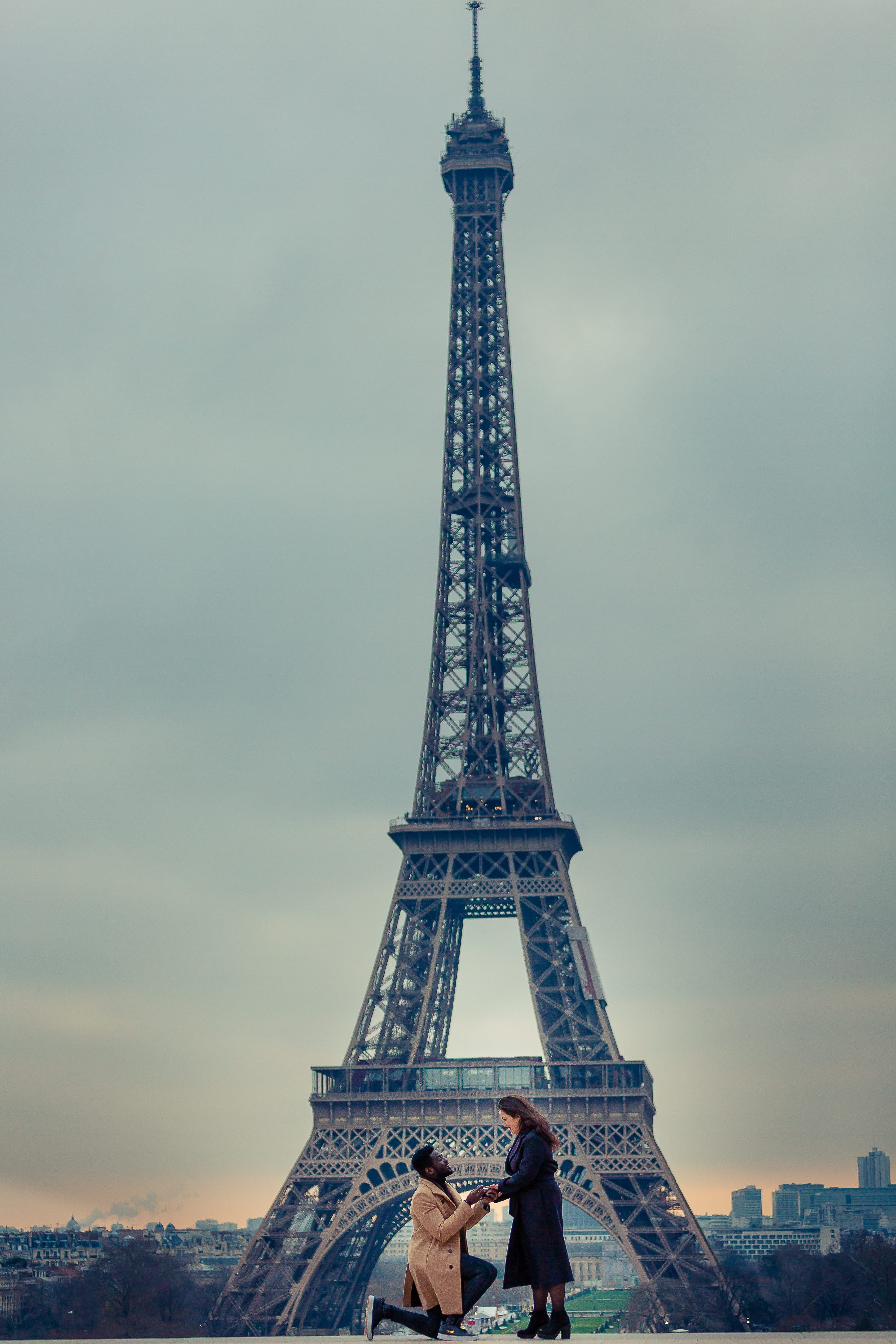 people, tall - high, man, tourism, couple - relationship, real people, travel, lifestyles, history, nature, city, eiffel tower, the past, proposal, two people, Phone HD Wallpaper