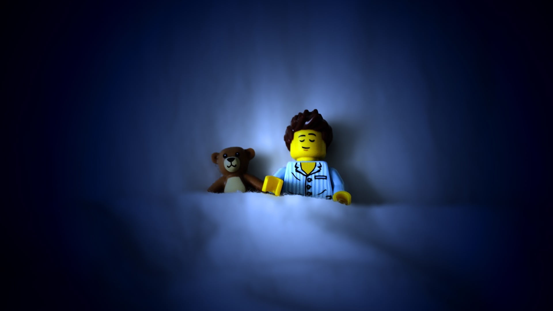 plush, representation, 1080P, dark, toy, humor, fear, fig, close-up, creativity, shadow, bear, male likeness, sleeping, human representation, LEGO, fun, HD Wallpaper