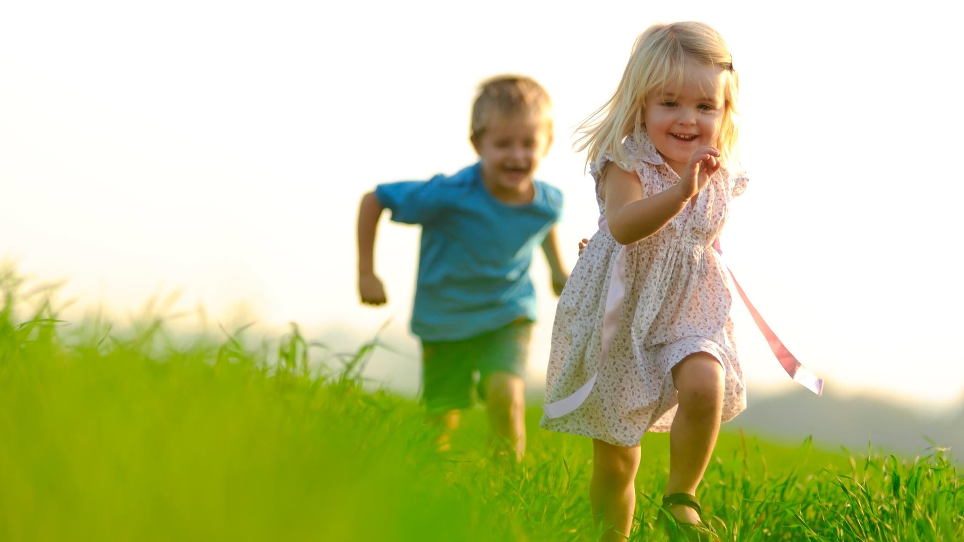 girl, kids, boy, 1080P, happy, grass, running, photography, HD Wallpaper