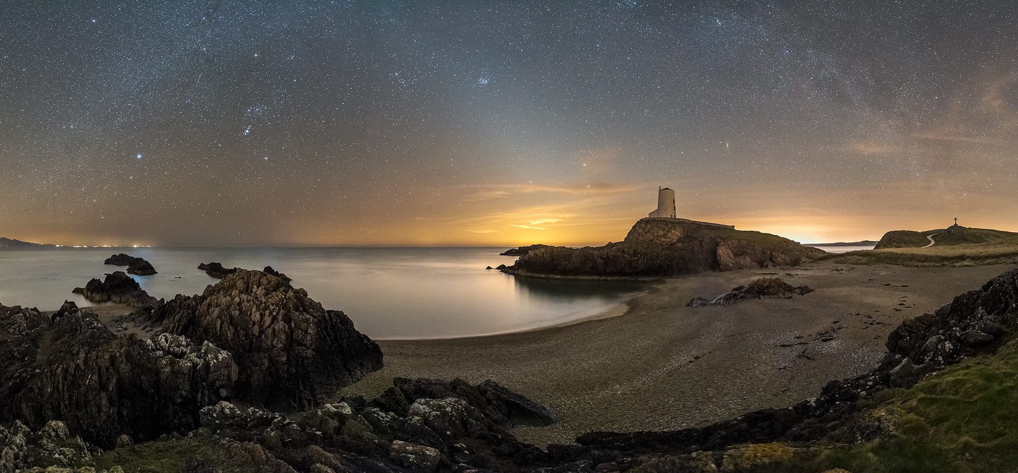 rocks, phenomenon, sea, Llanddwyn Island, nature, Anglesey, sky, stars, Orion, background, zodiacal light, seascape, 1080P, illustration, night, star - Space, HD Wallpaper
