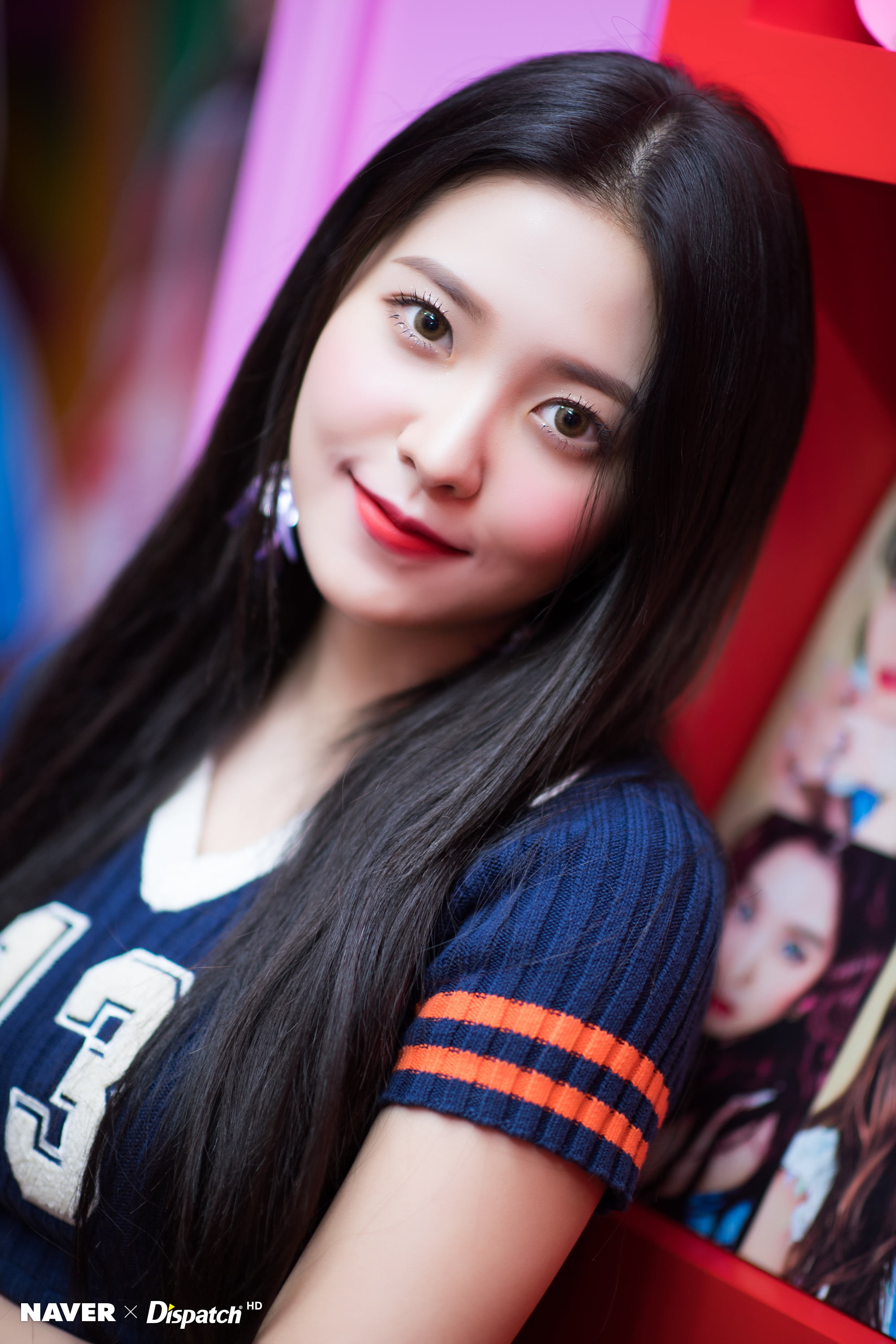 looking at camera, Yeri (RedVelvet), emotion, hair, portrait, child, young adult, hairstyle, beauty, one person, teenager, beautiful woman, smiling, beautiful people, Phone HD Wallpaper