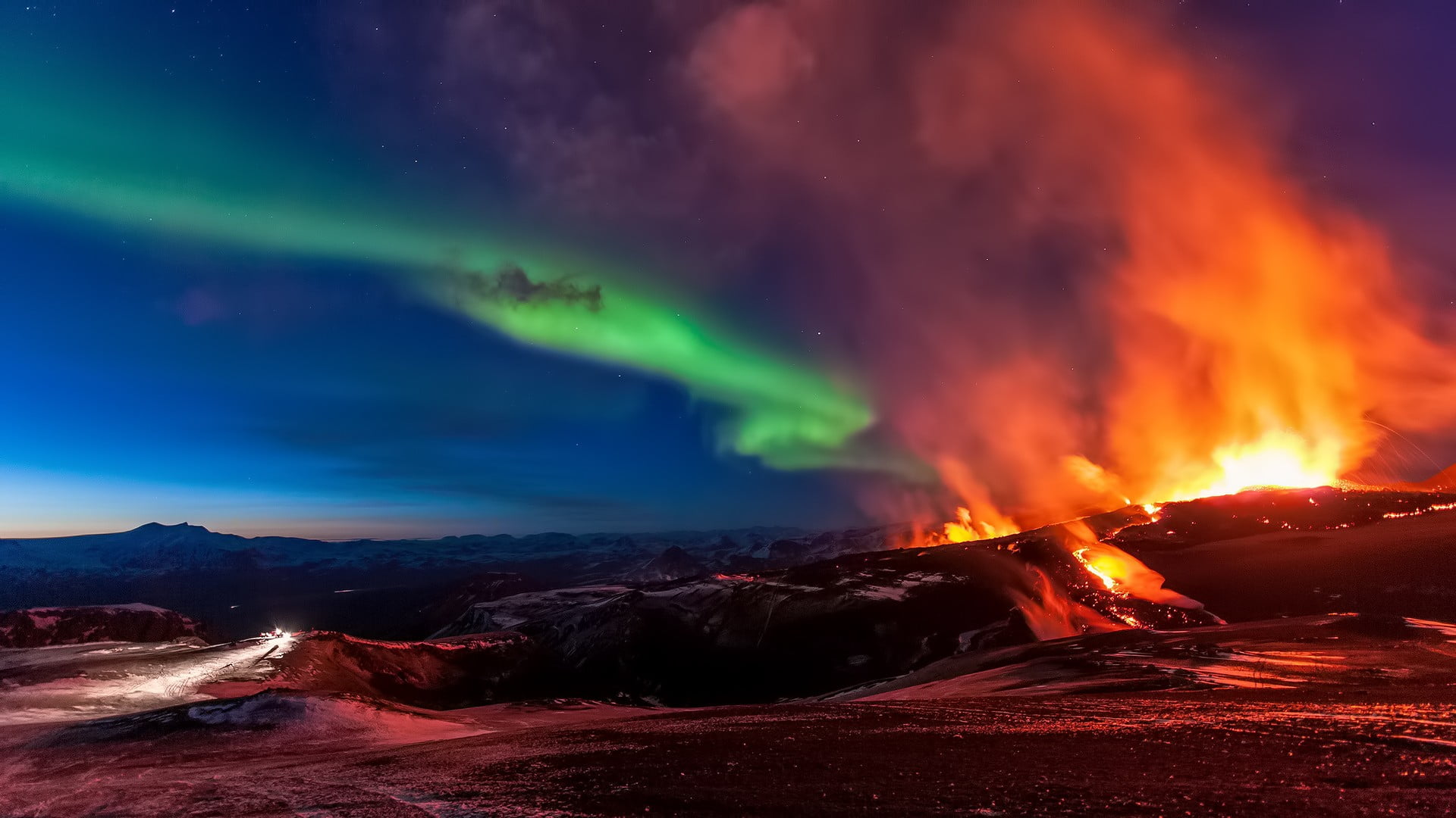 nature, scenics - nature, glowing, night, beauty in nature, environment, land, star - space, aurorae, non-urban scene, power in nature, phenomenon, heat - temperature, HD Wallpaper