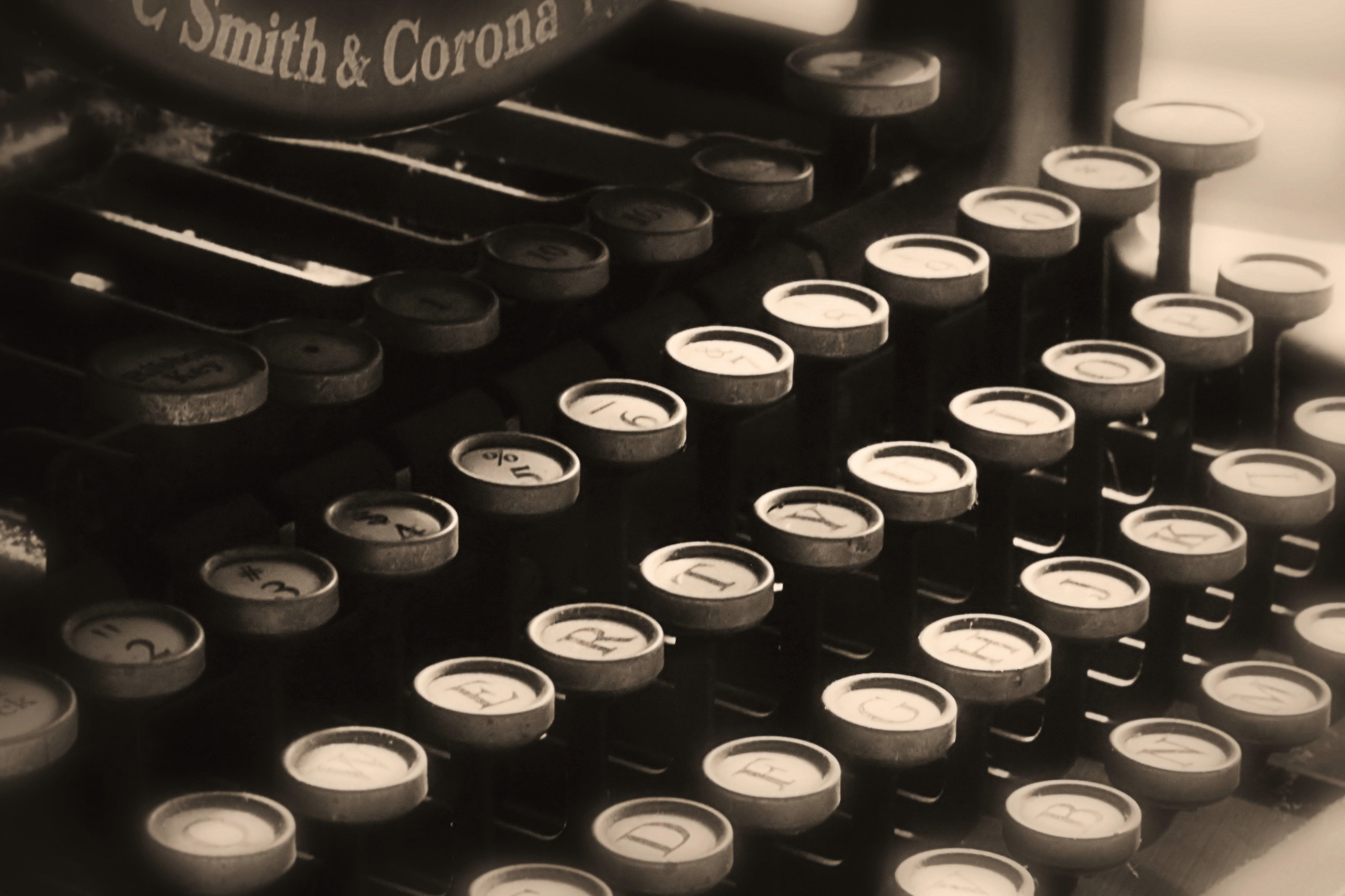 circle, bottle, food and drink, still life, gray, keys, in a row, shape, typing, typewriter, mechanical, machine, alcohol, obsolete, wine, no people, closeup photography, HD Wallpaper