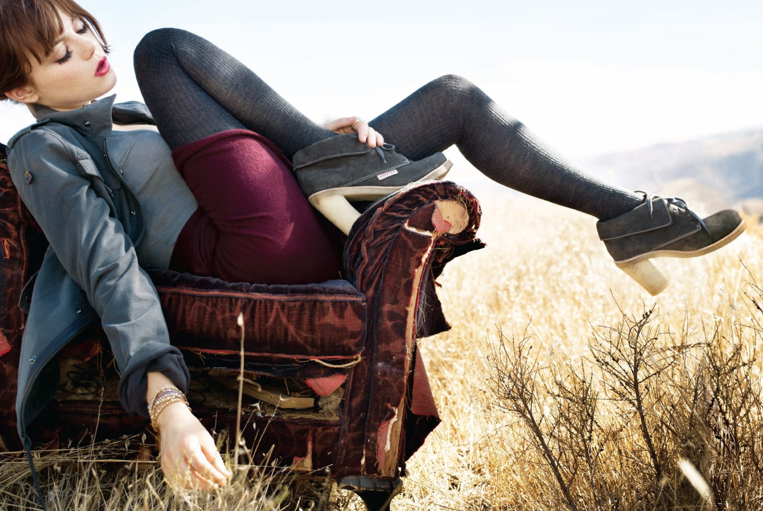 young adult, chair, legs, jacket, jeans, real people, seat, 1080P, boot, casual clothing, adult, one person, leisure activity, sitting, low section, actress, HD Wallpaper
