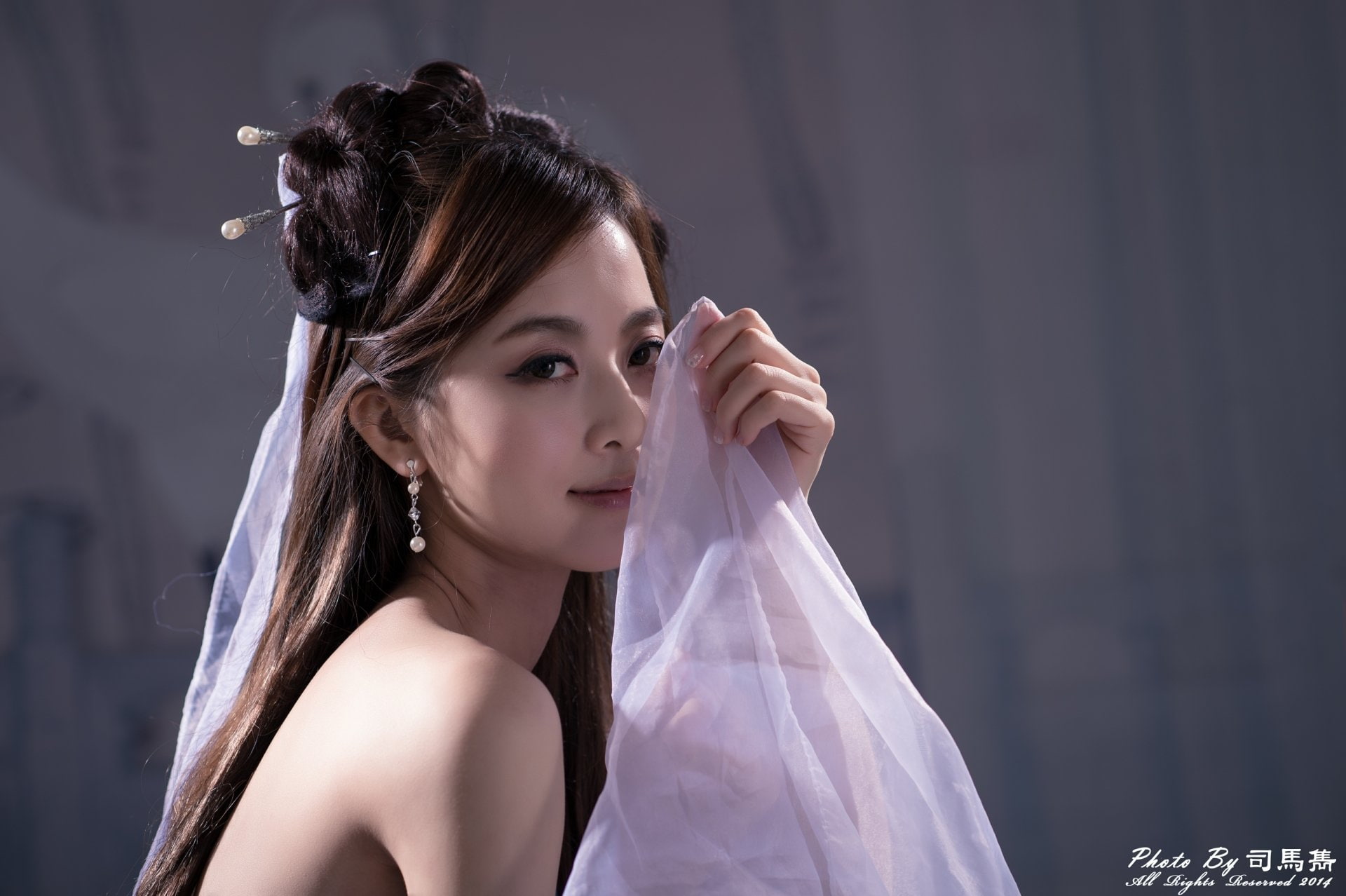 Chinese, Models, Mikako Zhang Kaijie, Taiwanese, Smile, 1080P, Earrings, Asian, Hair-Dress, Hairpin, HD Wallpaper