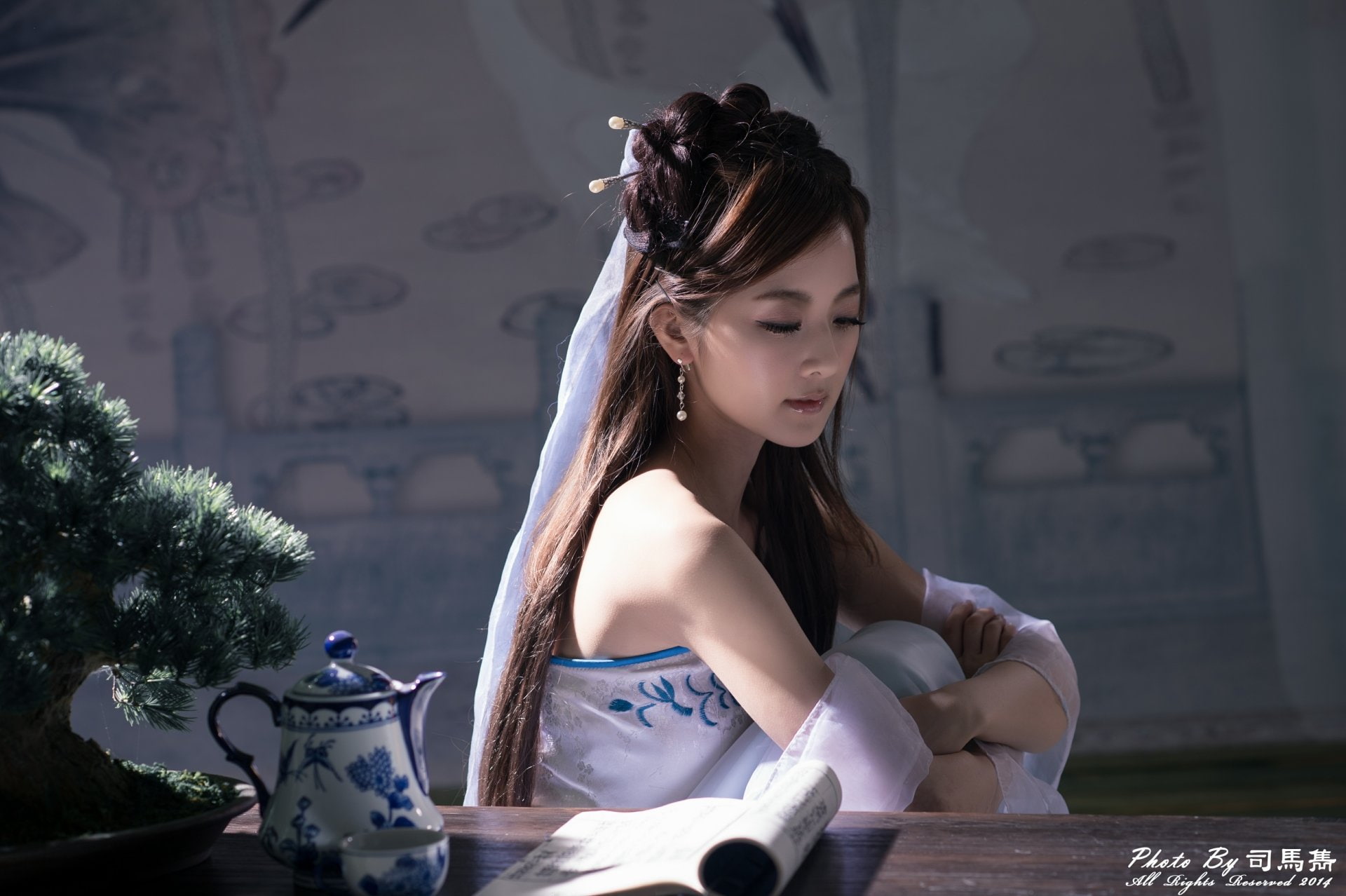 Tea Set, Earrings, 1080P, Hairpin, Models, Chinese, Bonsai, Mikako Zhang Kaijie, Asian, Hair-Dress, Taiwanese, HD Wallpaper