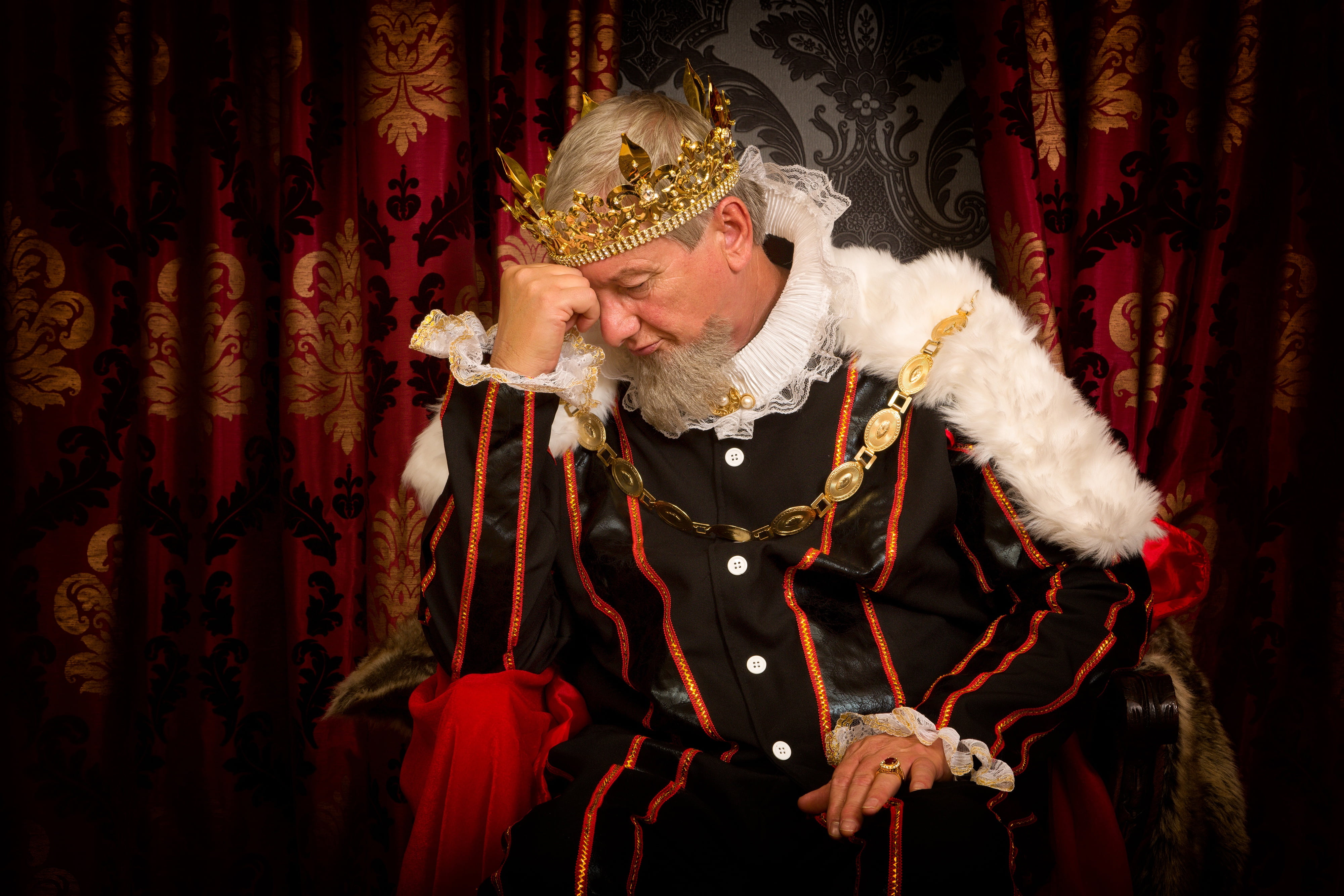 4K, male, fur, curtains, beard, outfit, mantle, decoration, thought, king, crown, gray, the throne, sitting, pose, HD Wallpaper