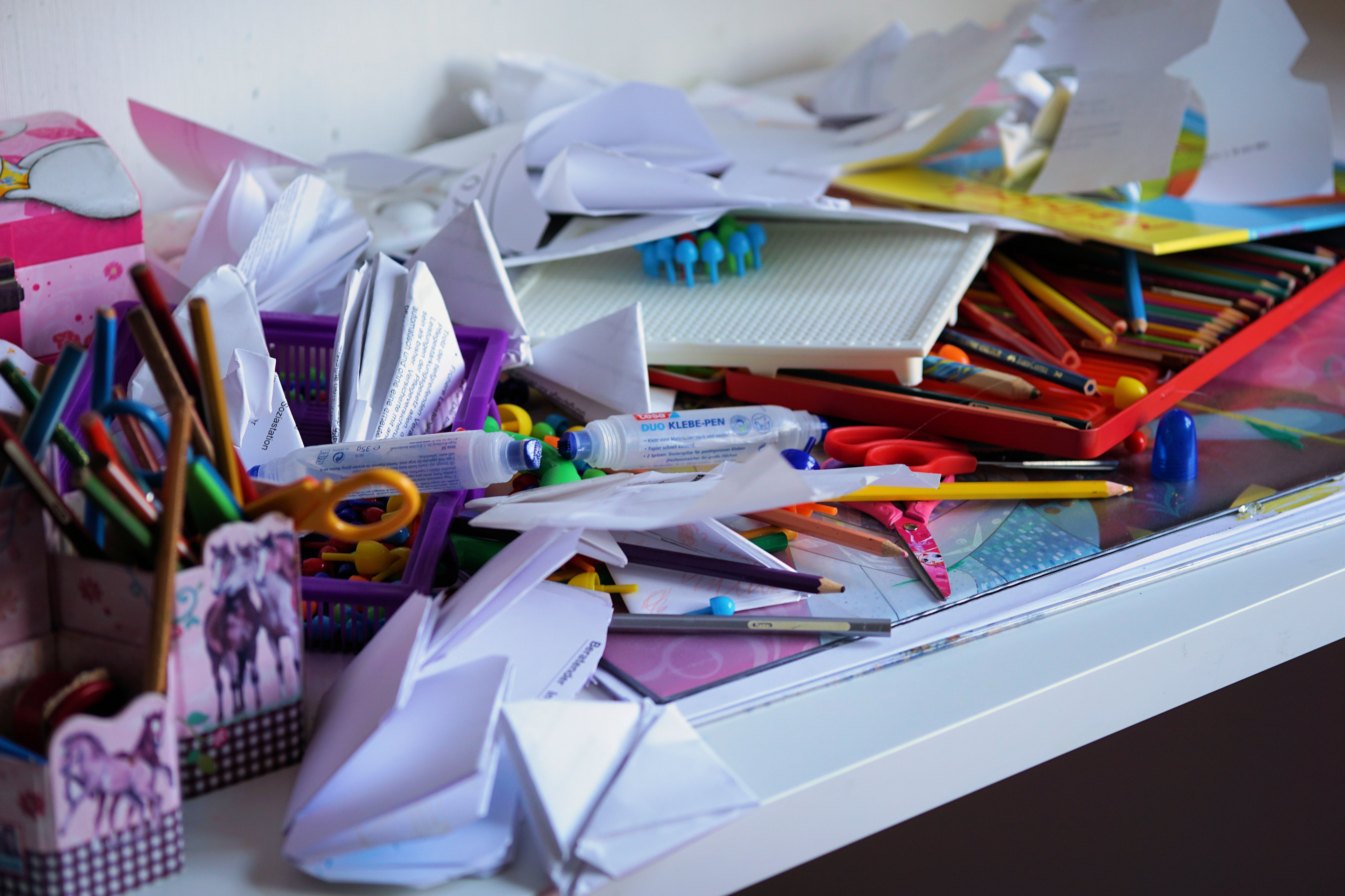 container, pen, selective focus, box, creativity, indoors, choice, paperwork, clutter, document, box - container, still life, table, close-up, paper, art and craft, HD Wallpaper