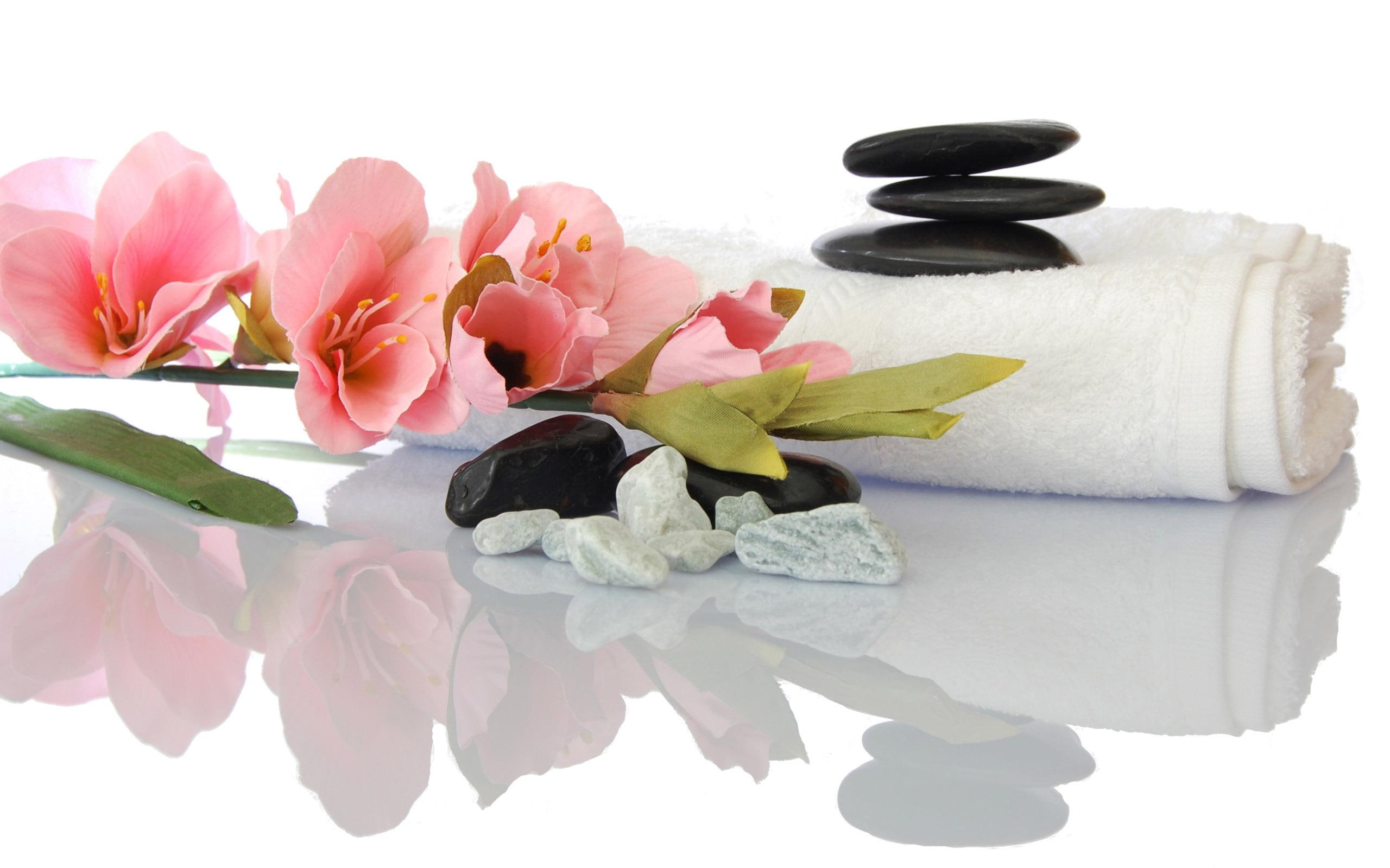 delicate, pampering, 2K, stones, girls, realaxe, spa, beautiful, white, flowers, romantic, lovely, towels, HD Wallpaper