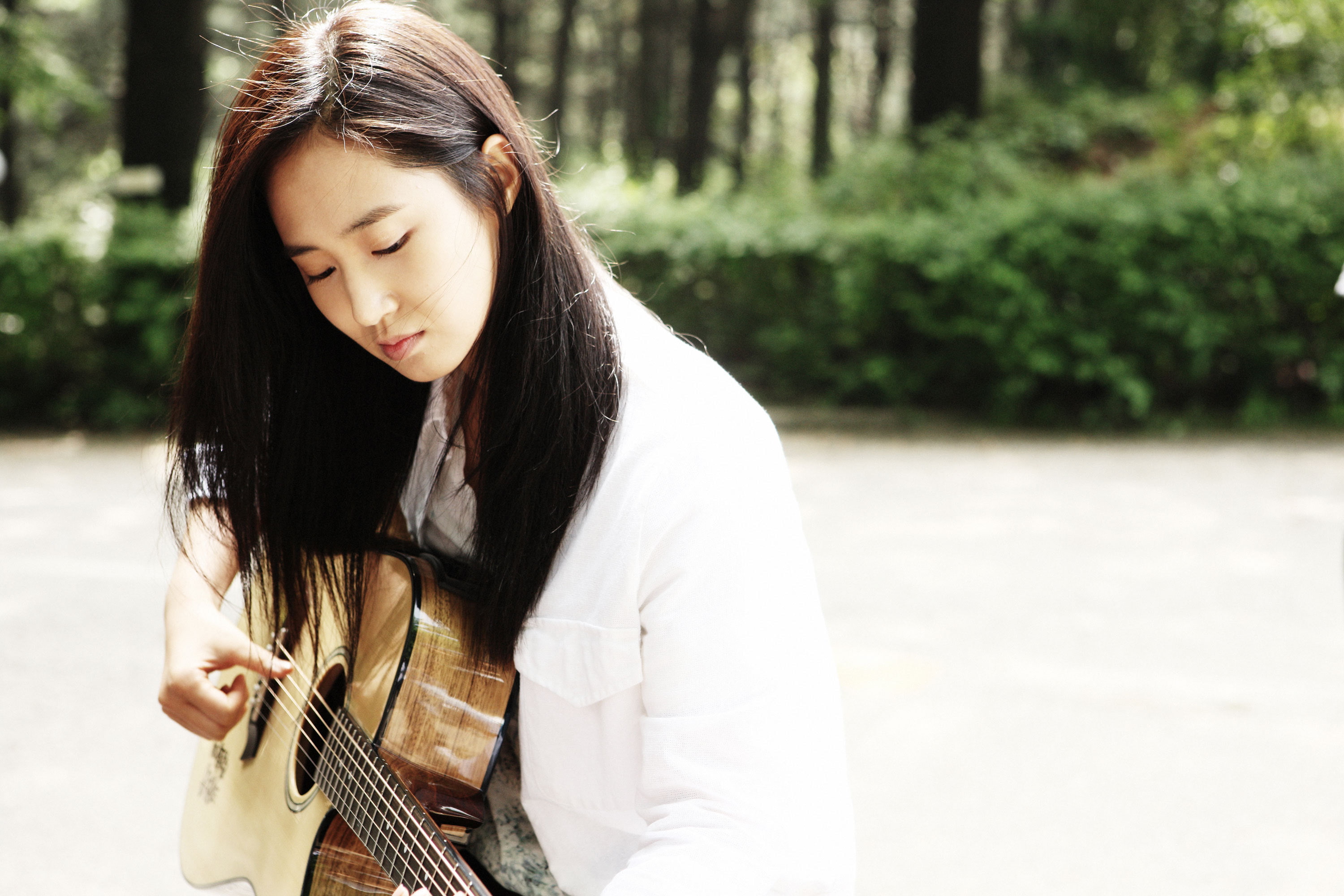 Kpop, Outside, Girl, Asian, SNSD, Yuri, Guitar, Singer, Music, Korean, Girls Generation, 2K, Outdoor, HD Wallpaper