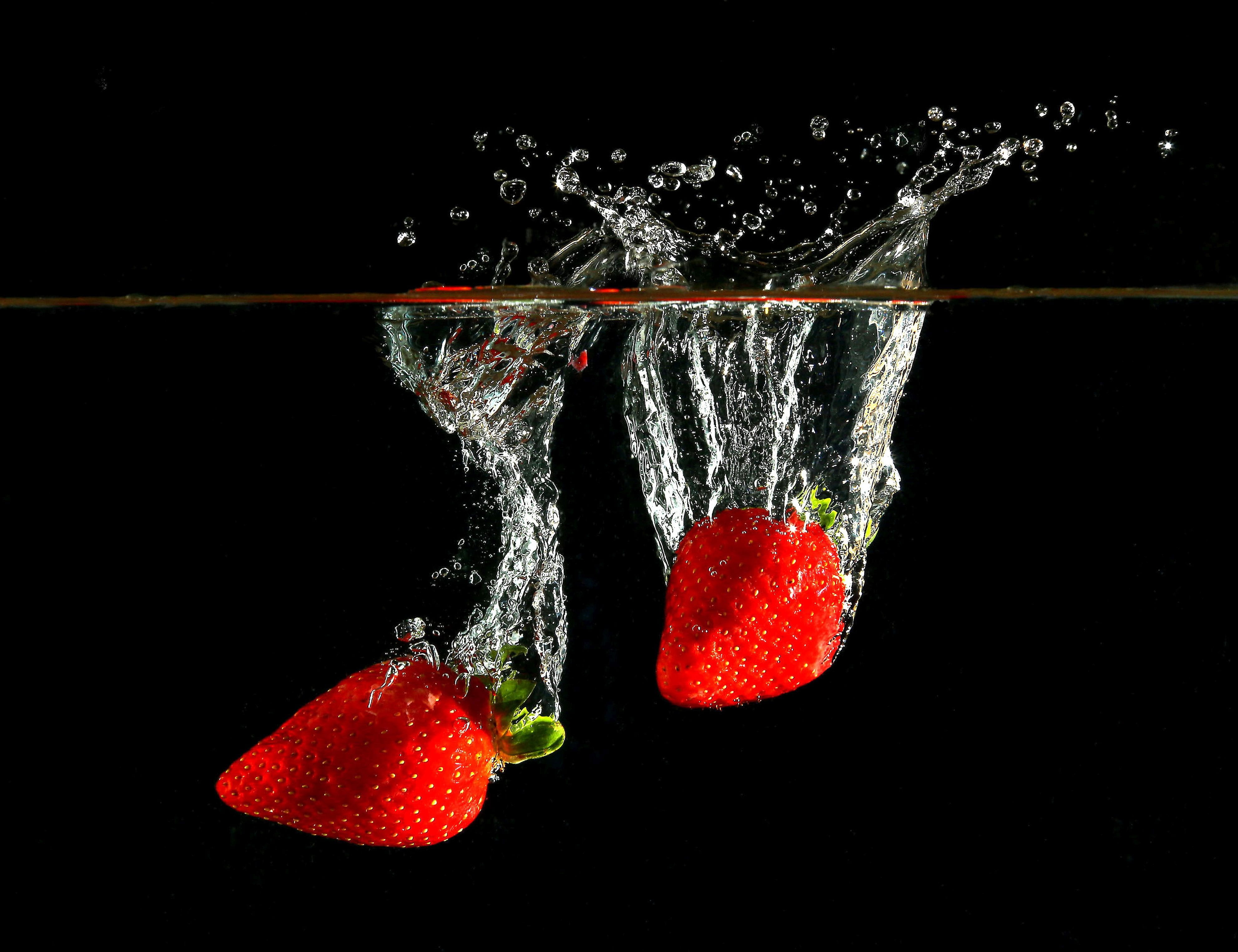 nature, splashing, 4K, no people, red, ripe, food and drink, water, high-speed photography, indoors, berry fruit, motion, strawberries, studio shot, healthy eating, HD Wallpaper