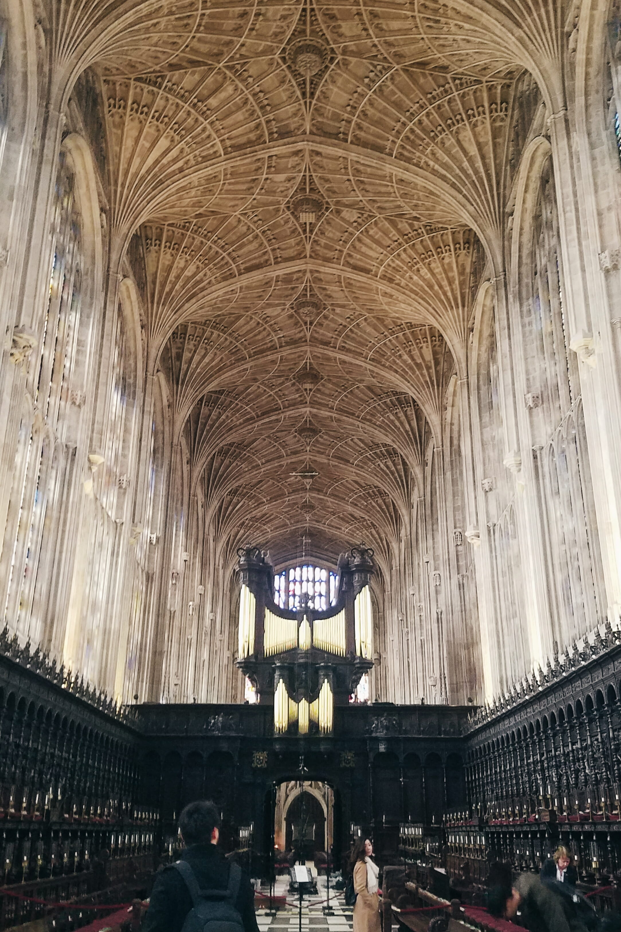 indoors, architecture, belief, church, united kingdom, ornate, tourism, cambridge, place of worship, architectural column, large group of people, built structure, Phone HD Wallpaper