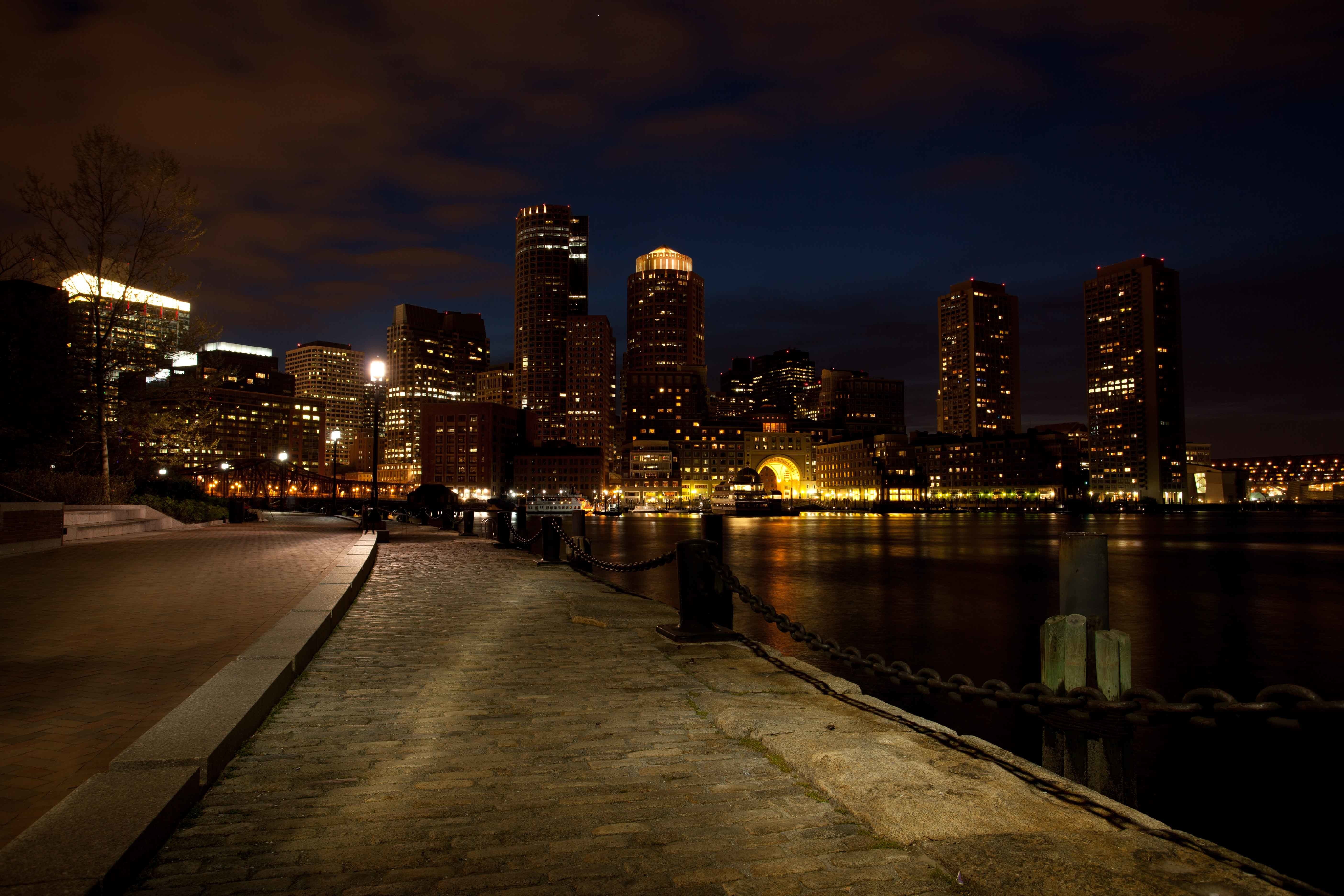 street light, architecture, no people, built structure, urban, cityscape, financial district, lighting equipment, sky, modern, city, transportation, Boston, HD Wallpaper
