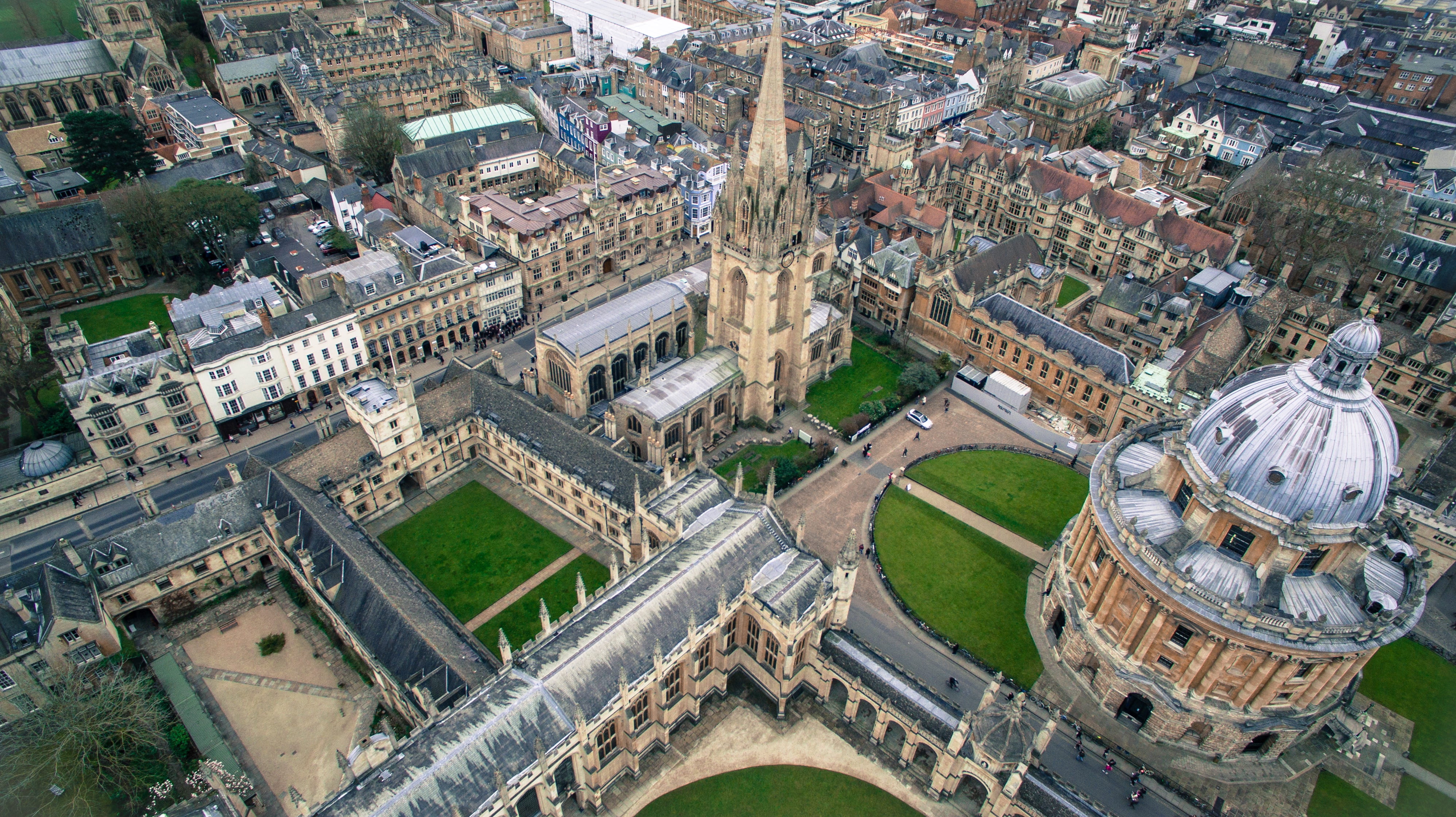 view, university, library, england, tall, high, outdoors, european, gothic, eye, street, built structure, house, no people, cityscape, nature, city, building exterior, HD Wallpaper