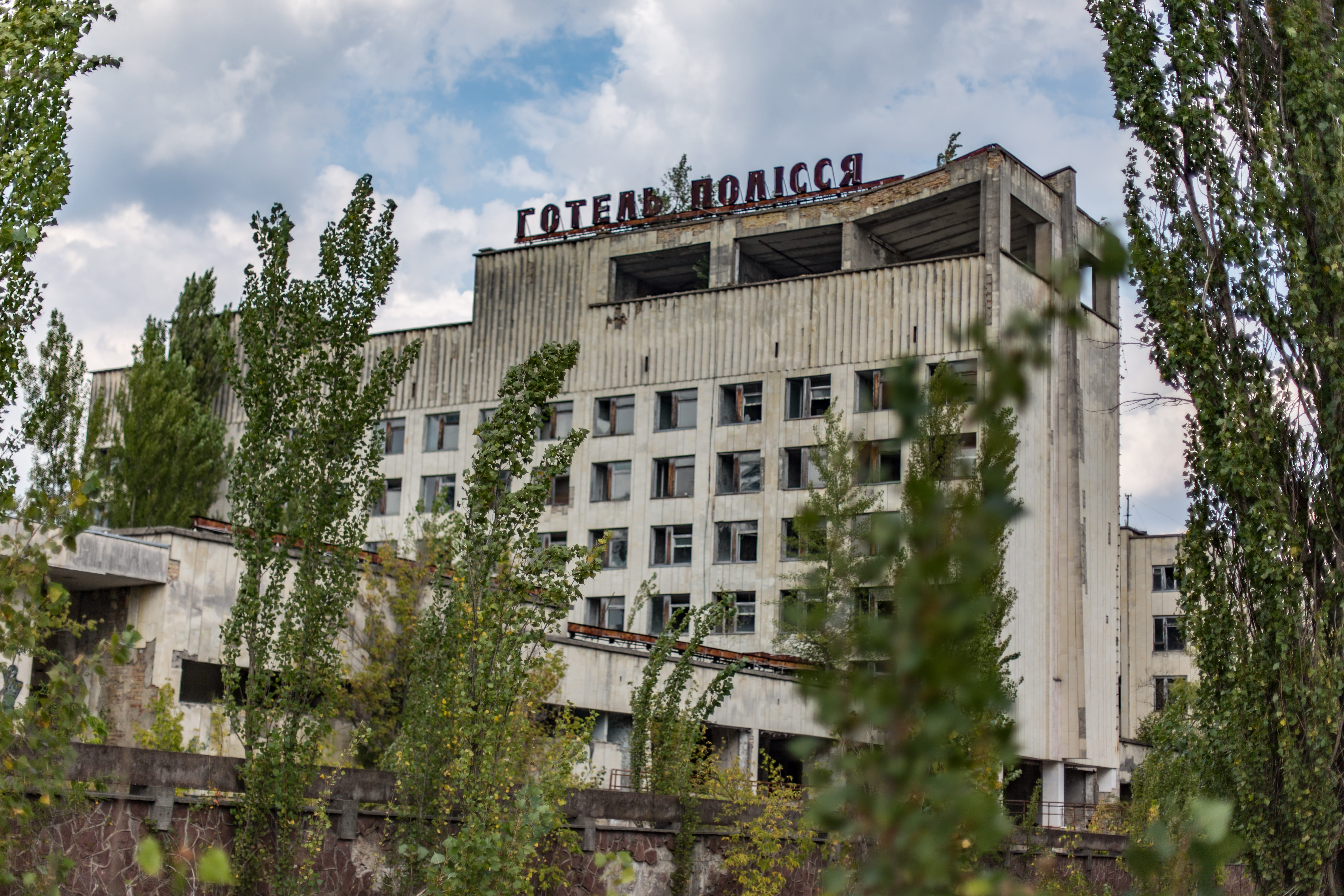 pripyat, chernobyl, low angle view, text, cheekibreeki, slavic, no people, 5K, cloud - sky, ussr, russian gasmask, stalker, abandoned, soviet union, residential district, HD Wallpaper
