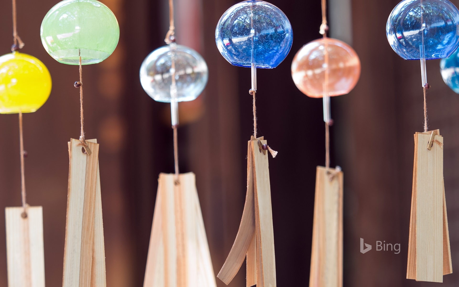 wind, hanging, variation, string, close-up, low angle view, ceiling, business, 1080P, indoors, desktop, large group of objects, chimes, no people, lighting equipment, HD Wallpaper