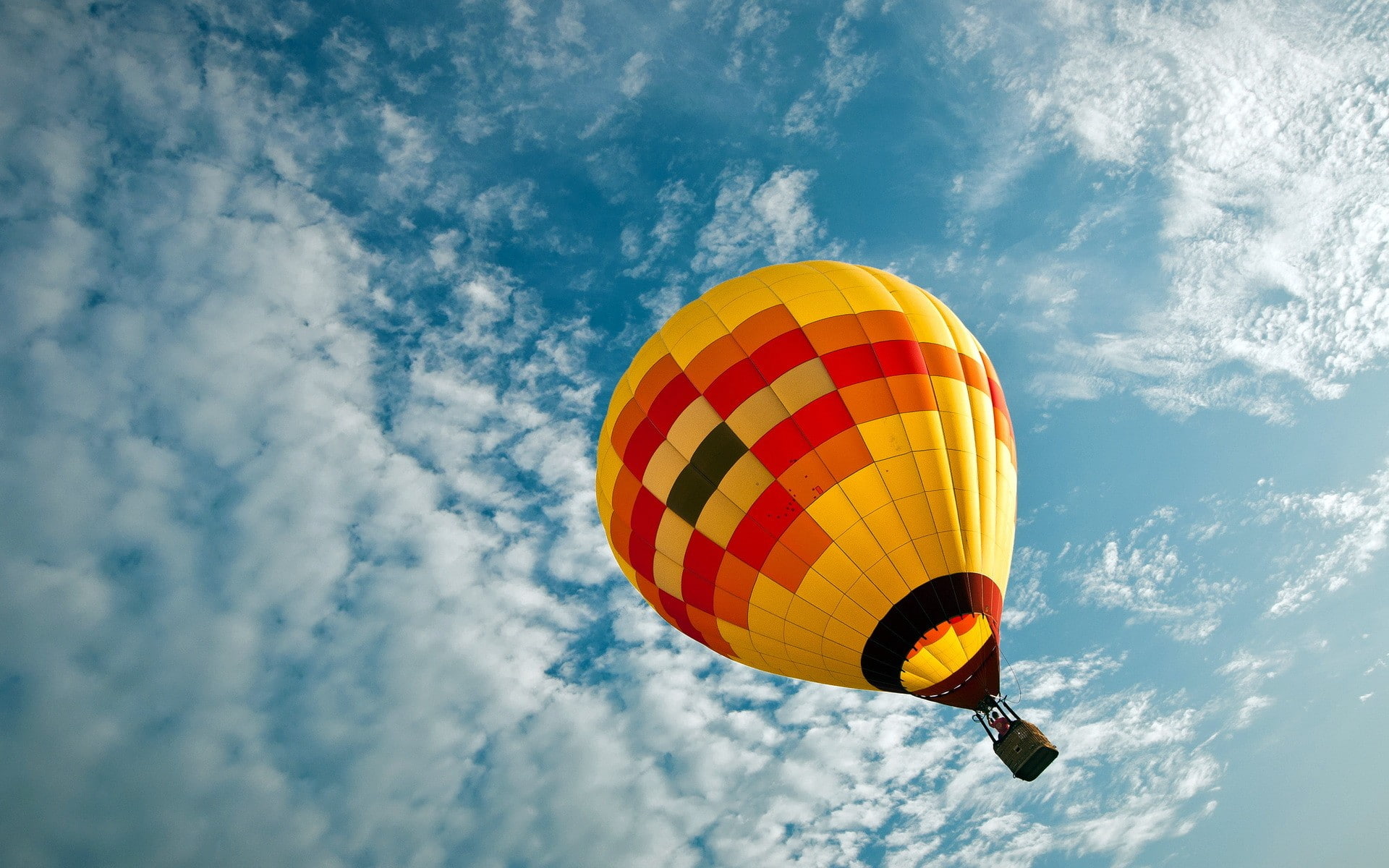 worms eye view, skyscape, 1080P, balloon, sky, hot air balloons, HD Wallpaper