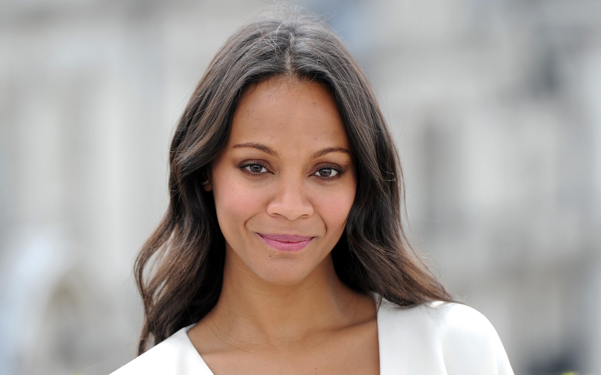 brunette, businesswoman, hairstyle, hair, portrait, emotion, long hair, one person, 1080P, females, Zoe Saldana, headshot, women, focus on foreground, HD Wallpaper