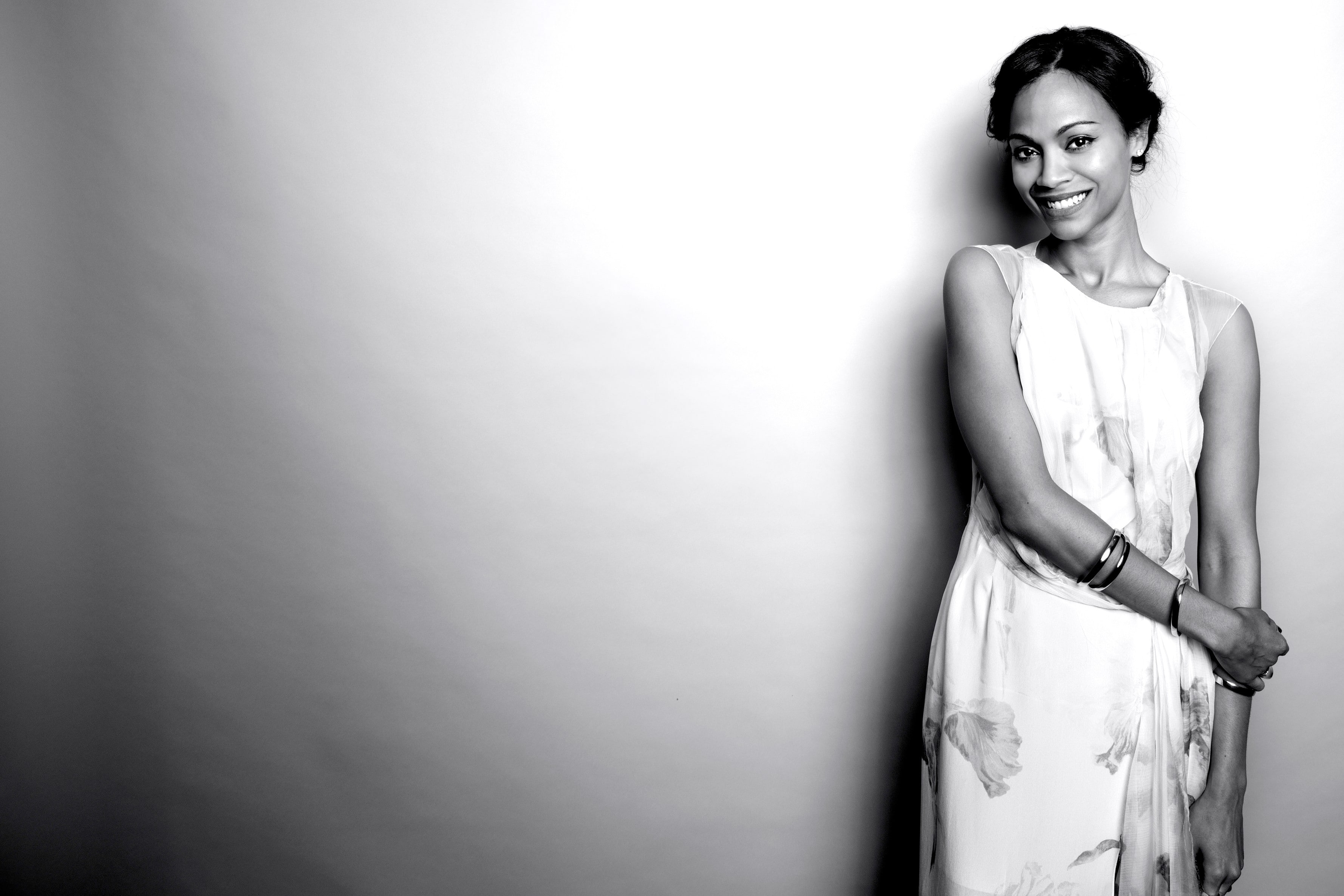Zoe Saldana, celebrity, women, actress, 2K, monochrome, ebony, HD Wallpaper