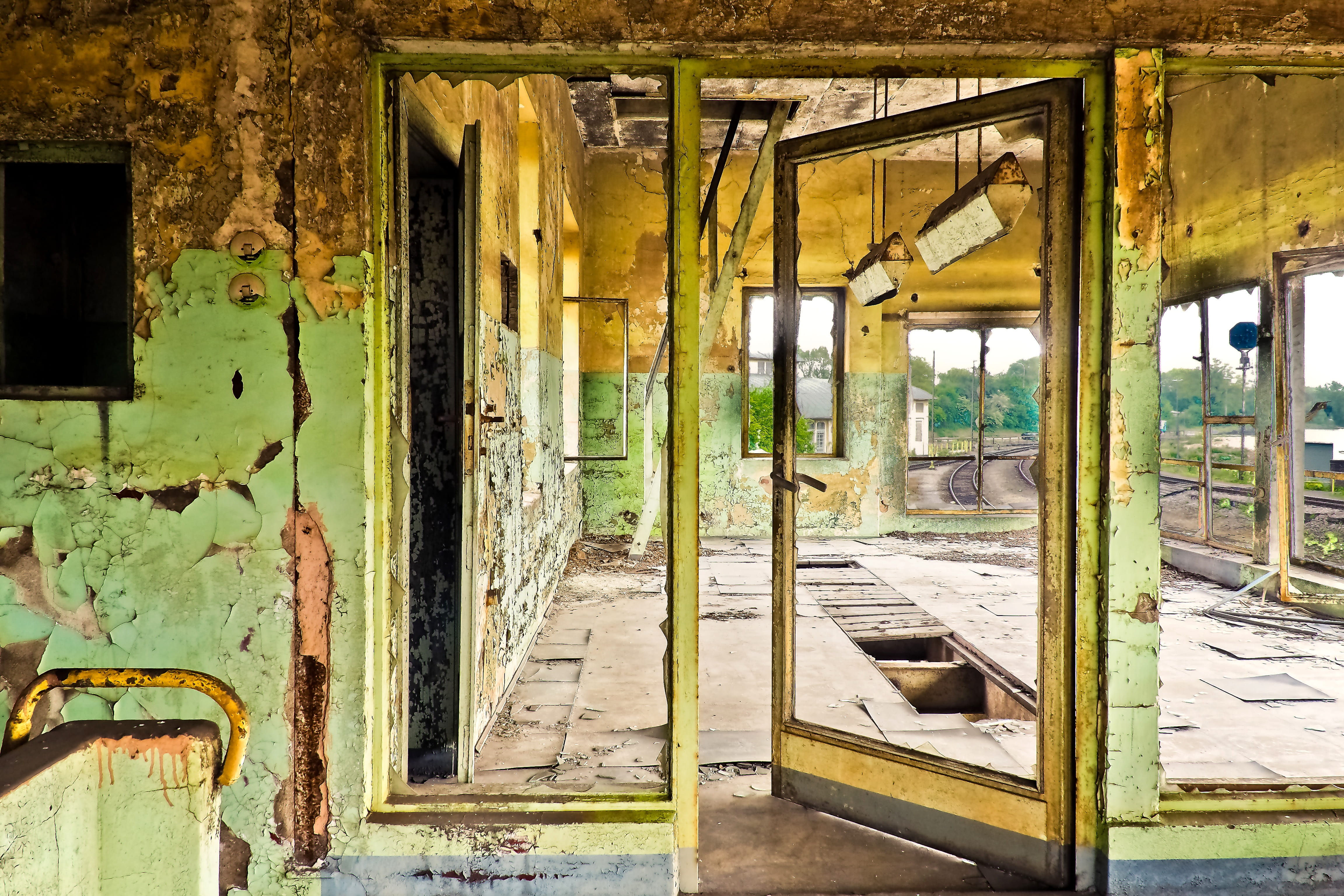 weathered, structure, built structure, abandoned, goods station, run-down, transience, obsolete, lapsed, run down, stainless, ruin, bad condition, Lost, HD Wallpaper
