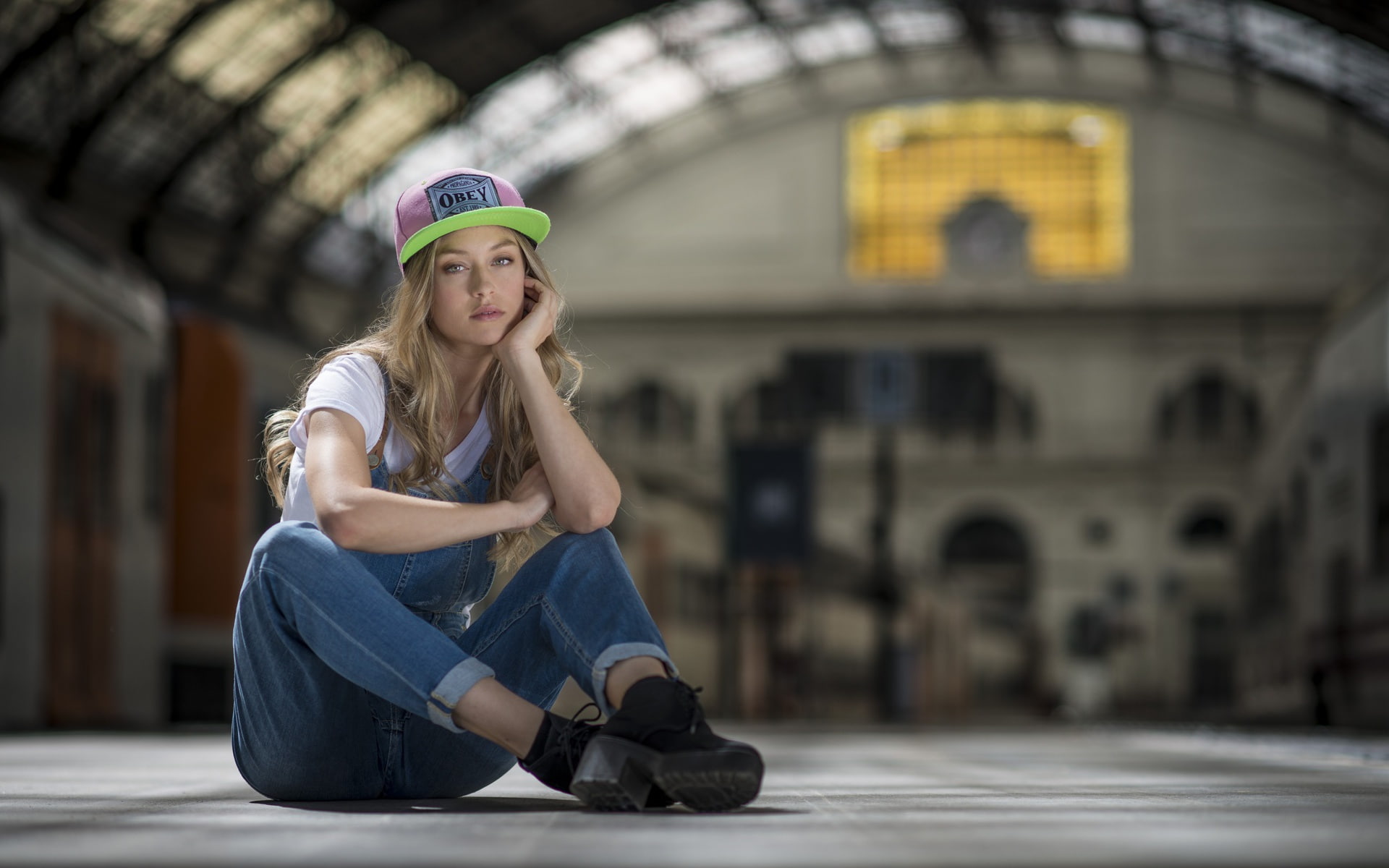 beautiful woman, full length, looking at camera, young women, architecture, sitting, portrait, white shirt, hairstyle, focus on foreground, blonde, casual clothing, HD Wallpaper