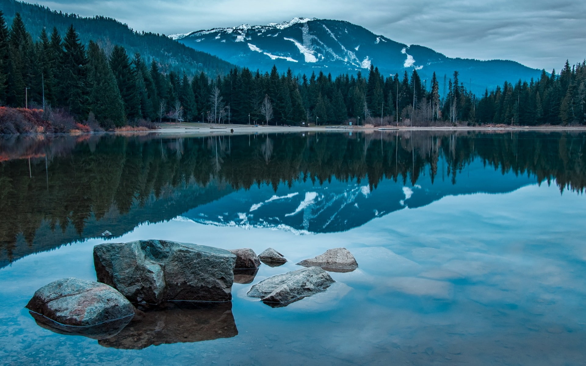 beauty in nature, tree, no people, mountain range, landscape, rock, 1080P, winter, snowcapped mountain, mountain, solid, British Columbia, reflection lake, HD Wallpaper
