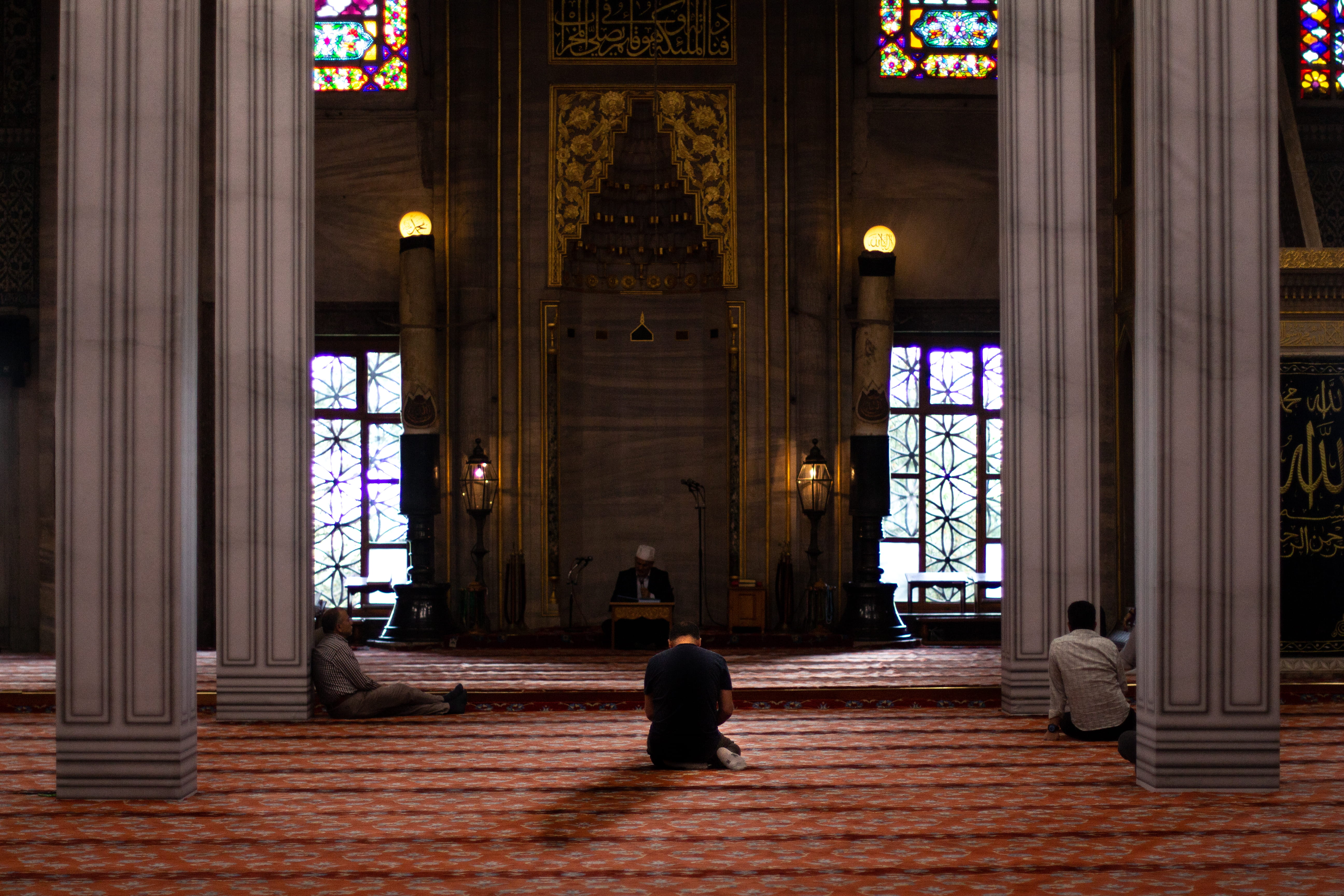 aisle, real people, turkey, religion, peace, pillar, istanbul, window, rear view, inside, mosque, pray, men, three, building, sitting, illuminated, faith, HD Wallpaper