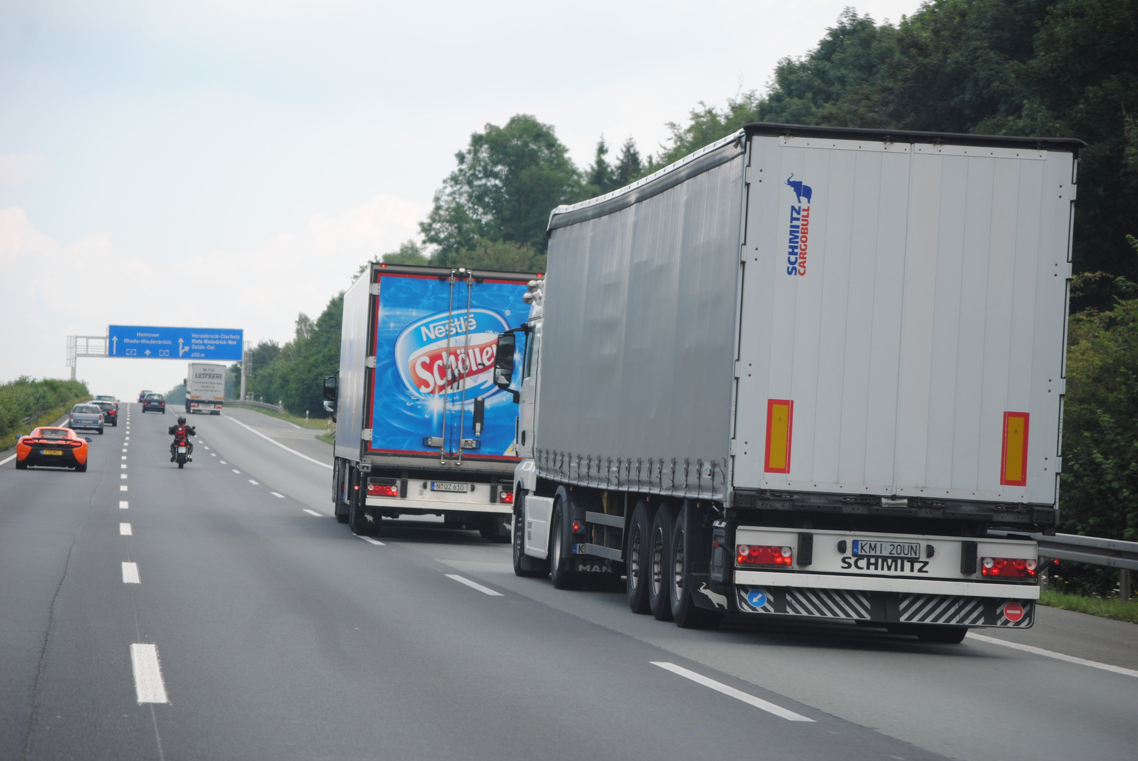 freight Transportation, trucking, gray, symbol, city, business, outdoors, vehicle Trailer, motion, speed, motor vehicle, box, transportation, two, delivering, HD Wallpaper