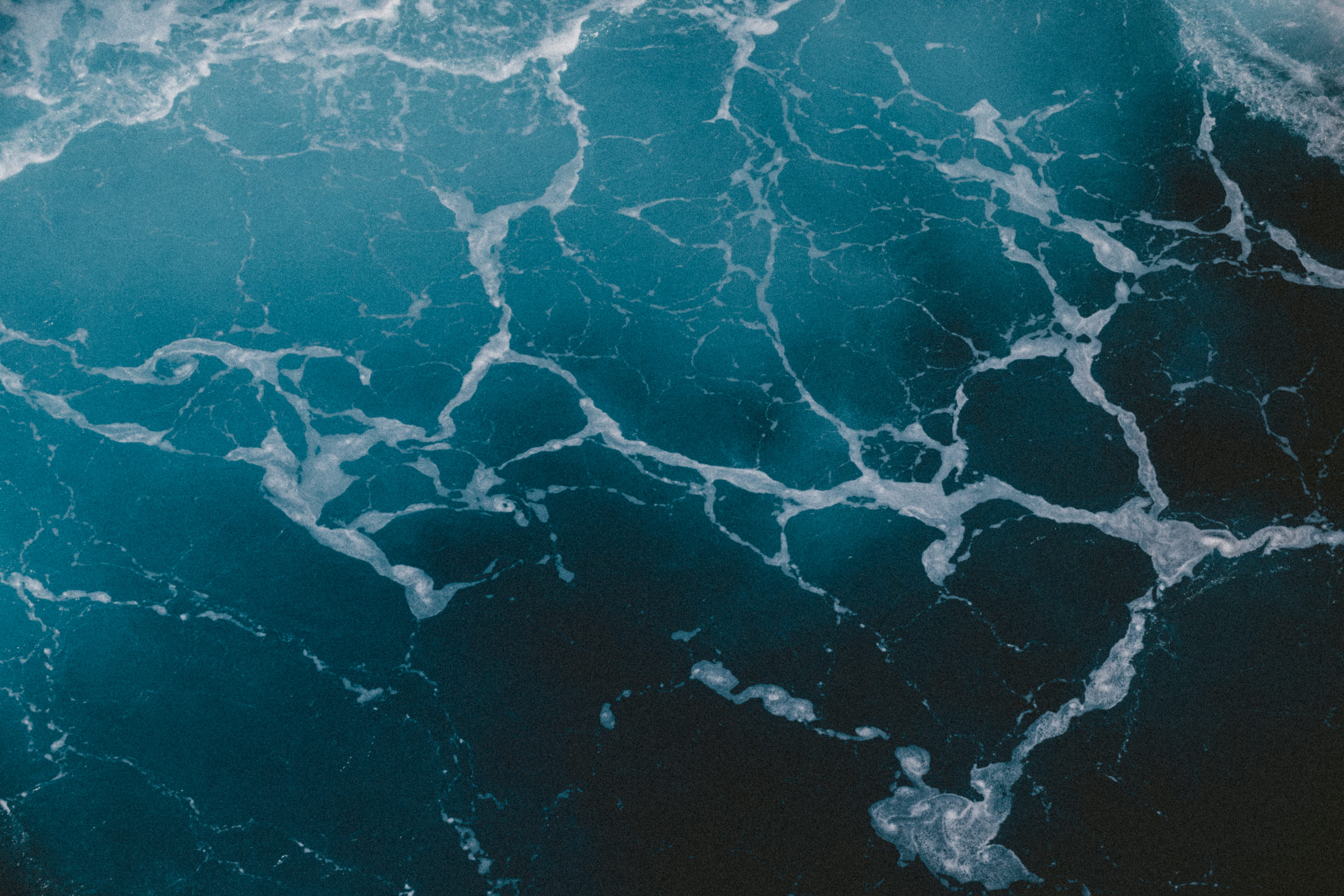 wave, solid, scenics - nature, rock - object, white, 5K, no People, rock, land, breaking, high angle view, day, full frame, body, cracked, top, water, HD Wallpaper