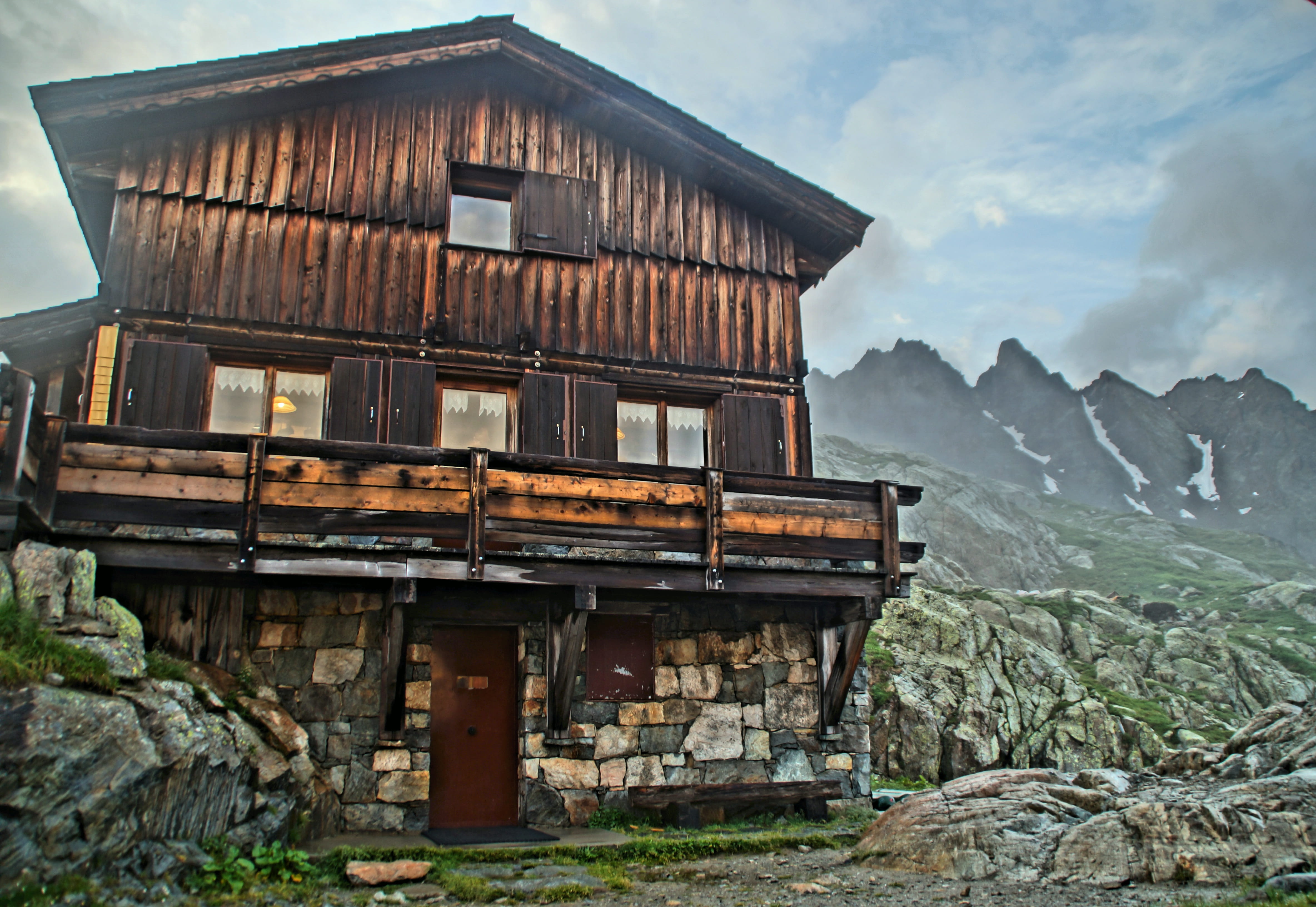 mountain, lake, no people, wood - material, building, non-urban scene, cabin, architecture, cloud - sky, mountain range, built structure, lac blanc, sky, HD Wallpaper