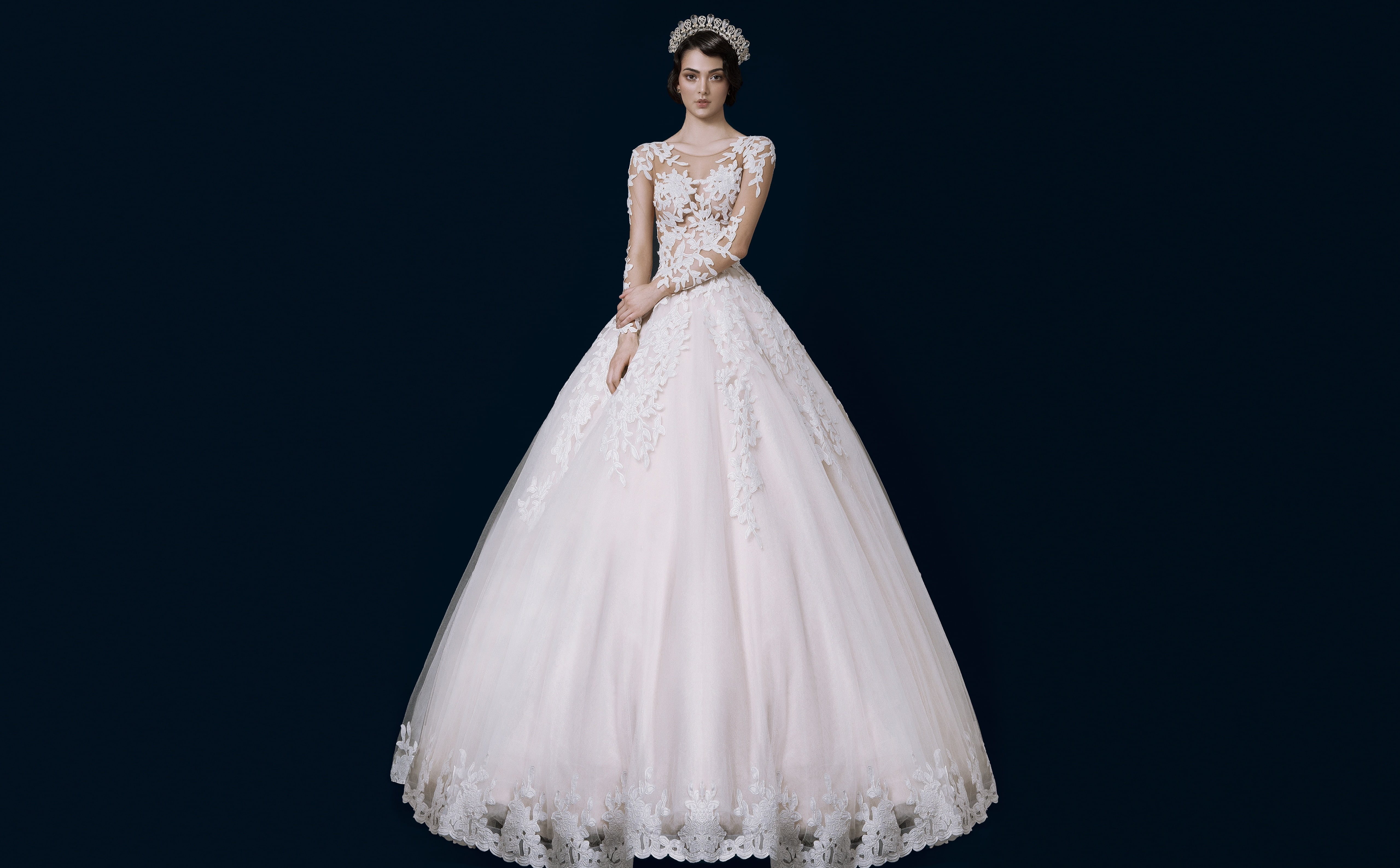 Collection, Crown, Love, weddingdresses, evening gown, glamorous, clothing, Beautiful, beauty, Queen, People, Fairytale, Princess, embroidered, newlywed, HD Wallpaper